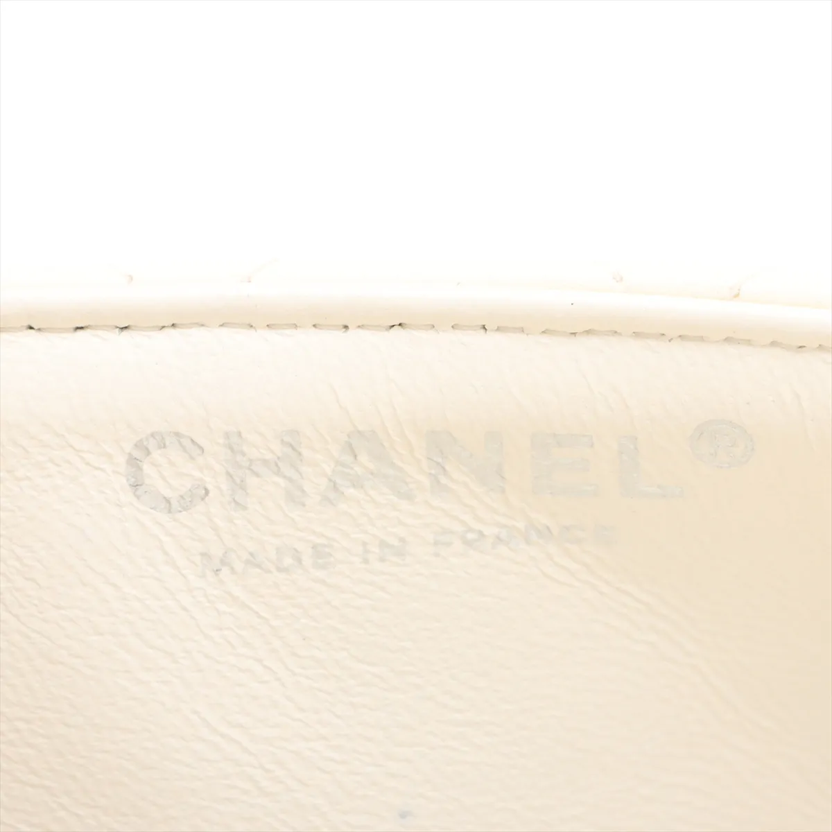 Matelasse Lambskin Single Flap Single Chain Bag White Silver Hardware 9994841 No. 9 External Parts Included — view 9