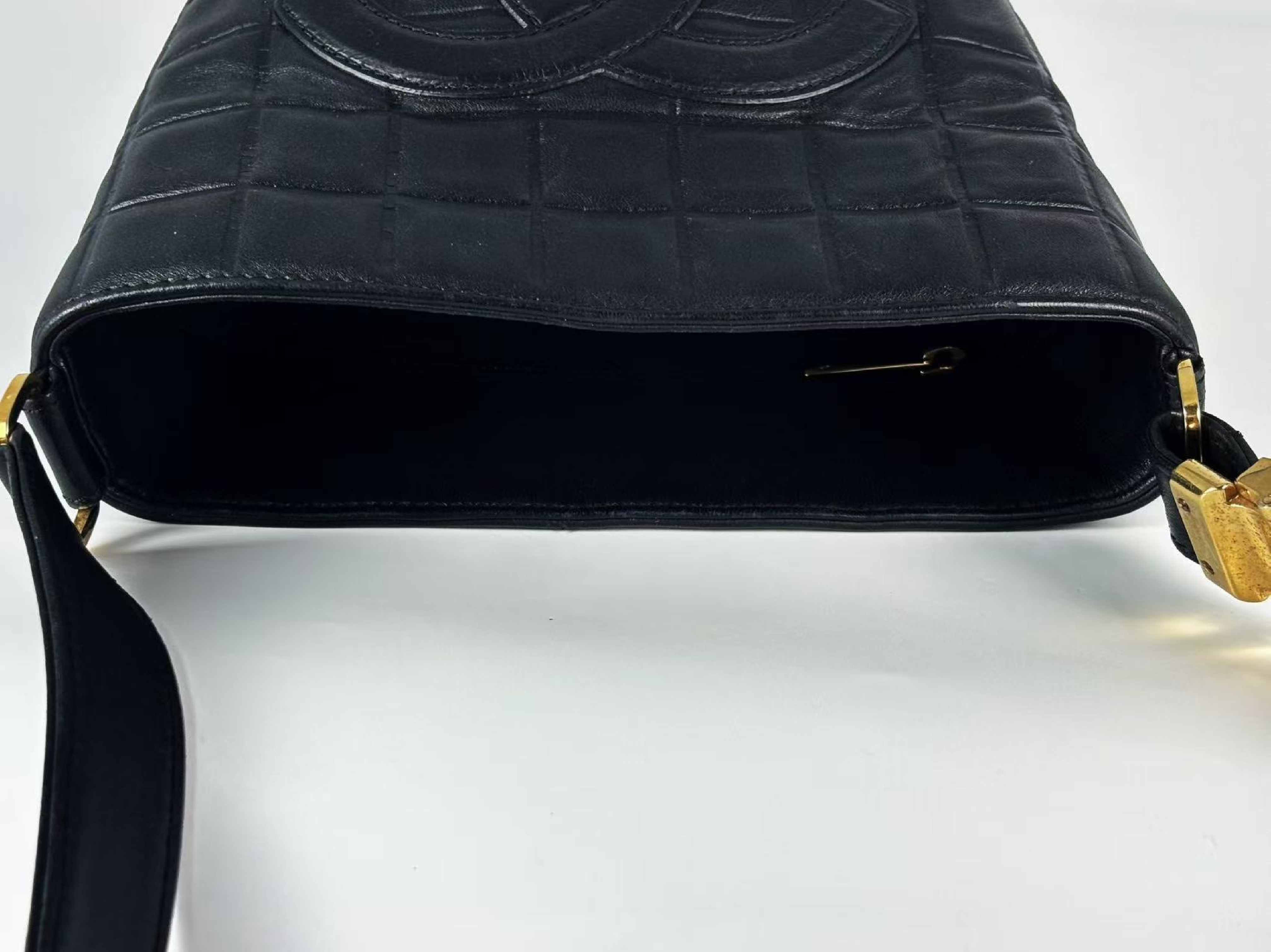 Chocolate Bar (Bag) - Shoulder Bag — view 5