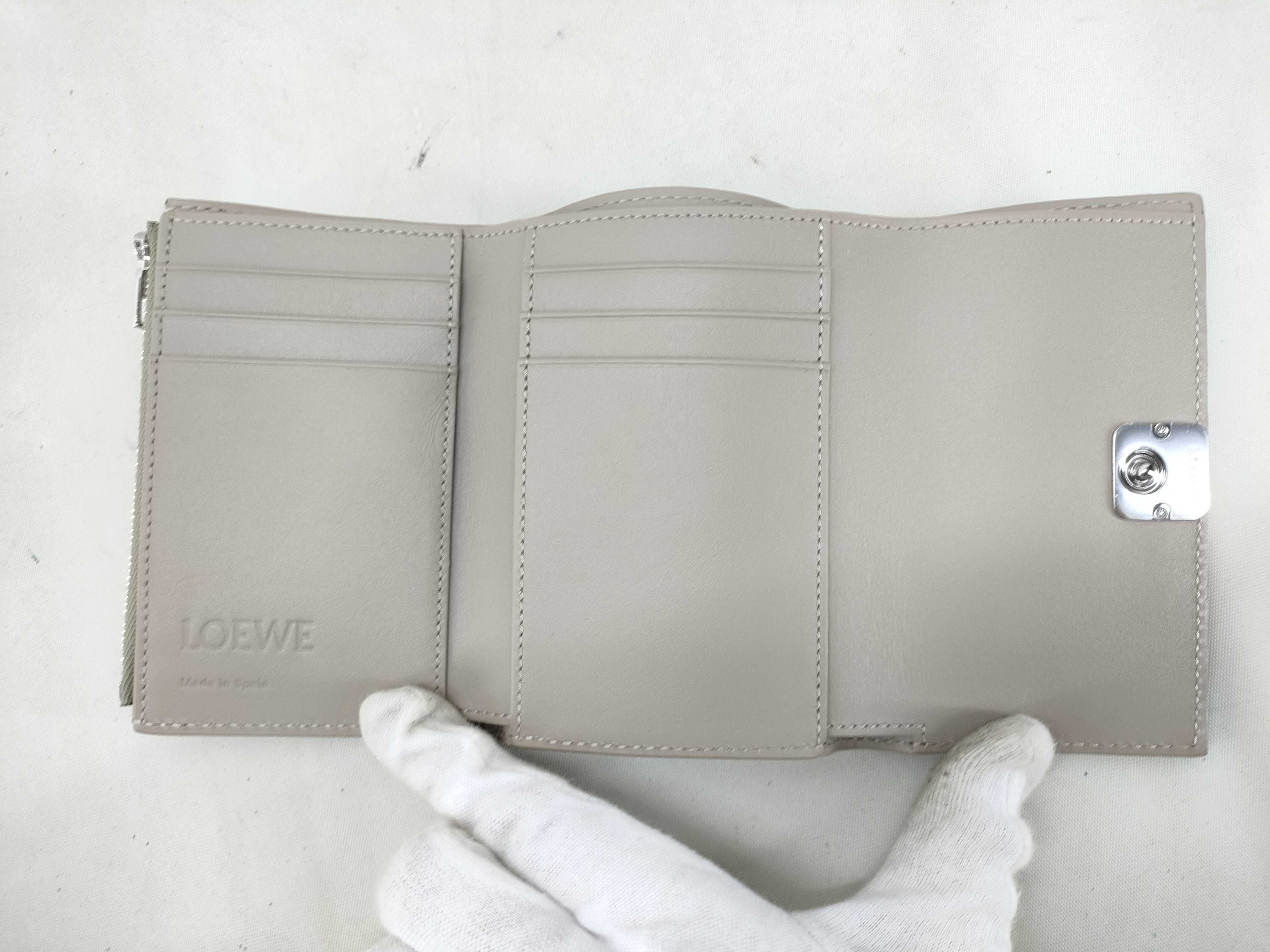 Trifold Wallet, Grade A — view 7