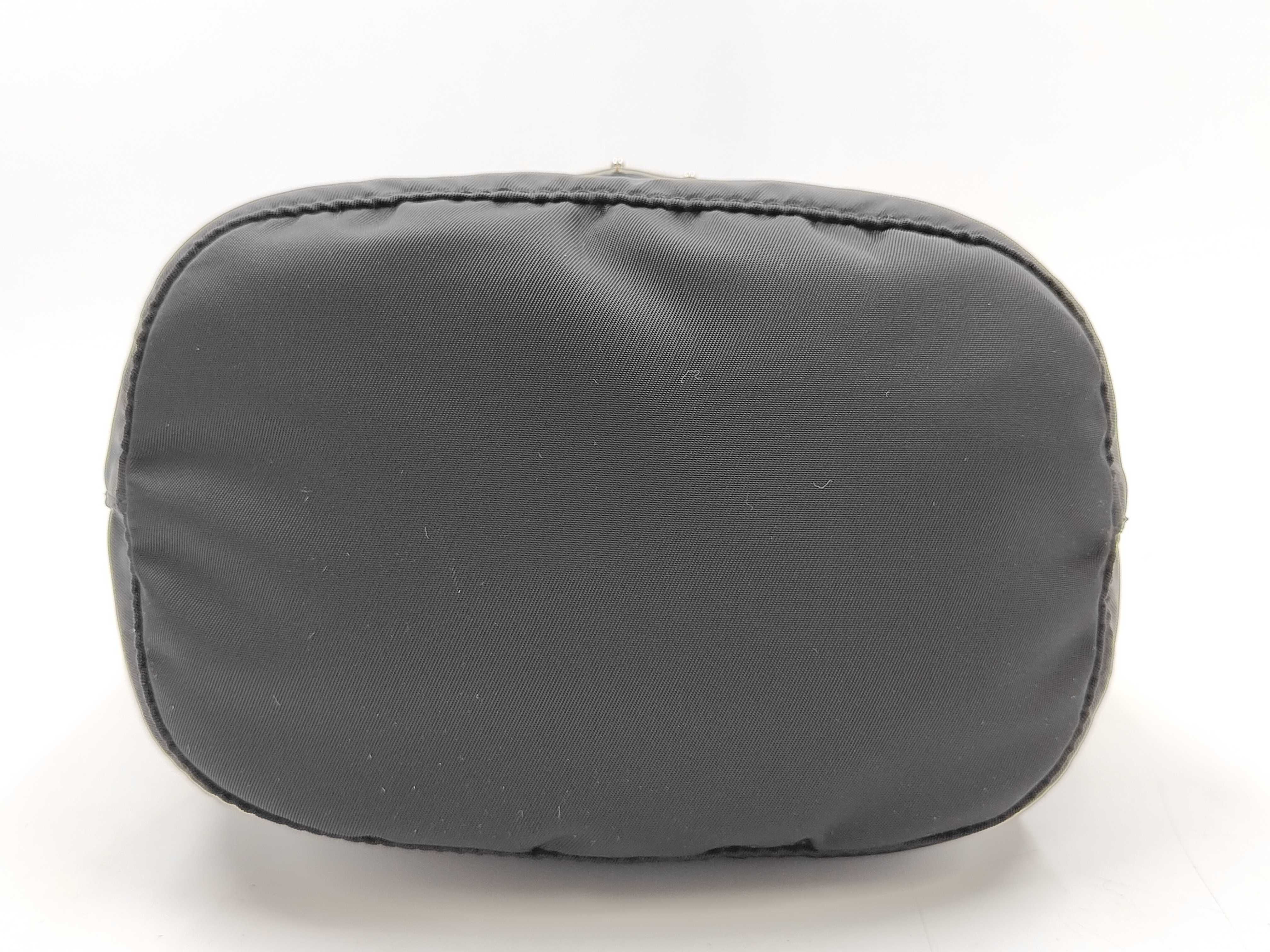 pouch — view 6