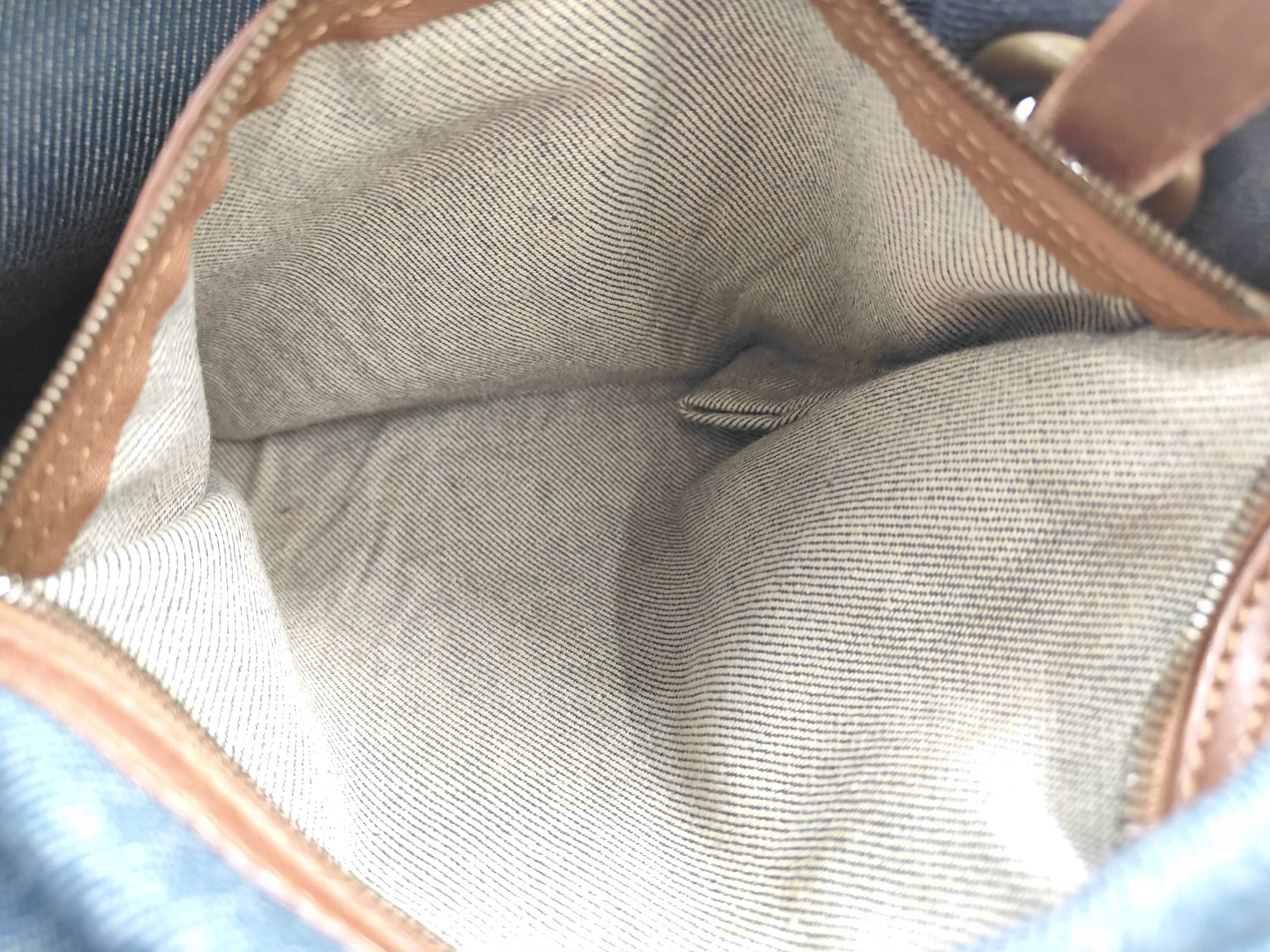 Triomphe Denim Tote Bag — view 9