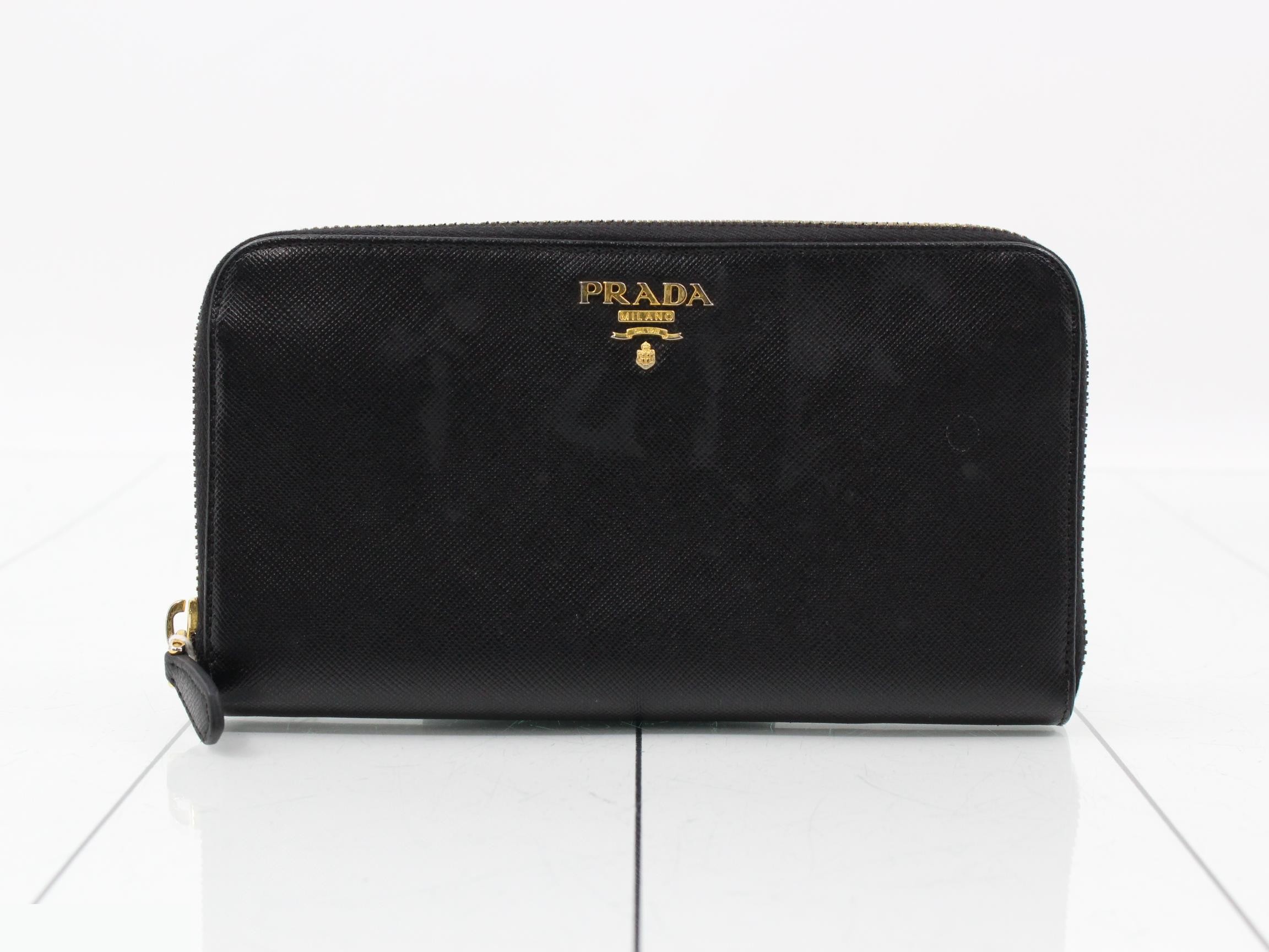 long wallet