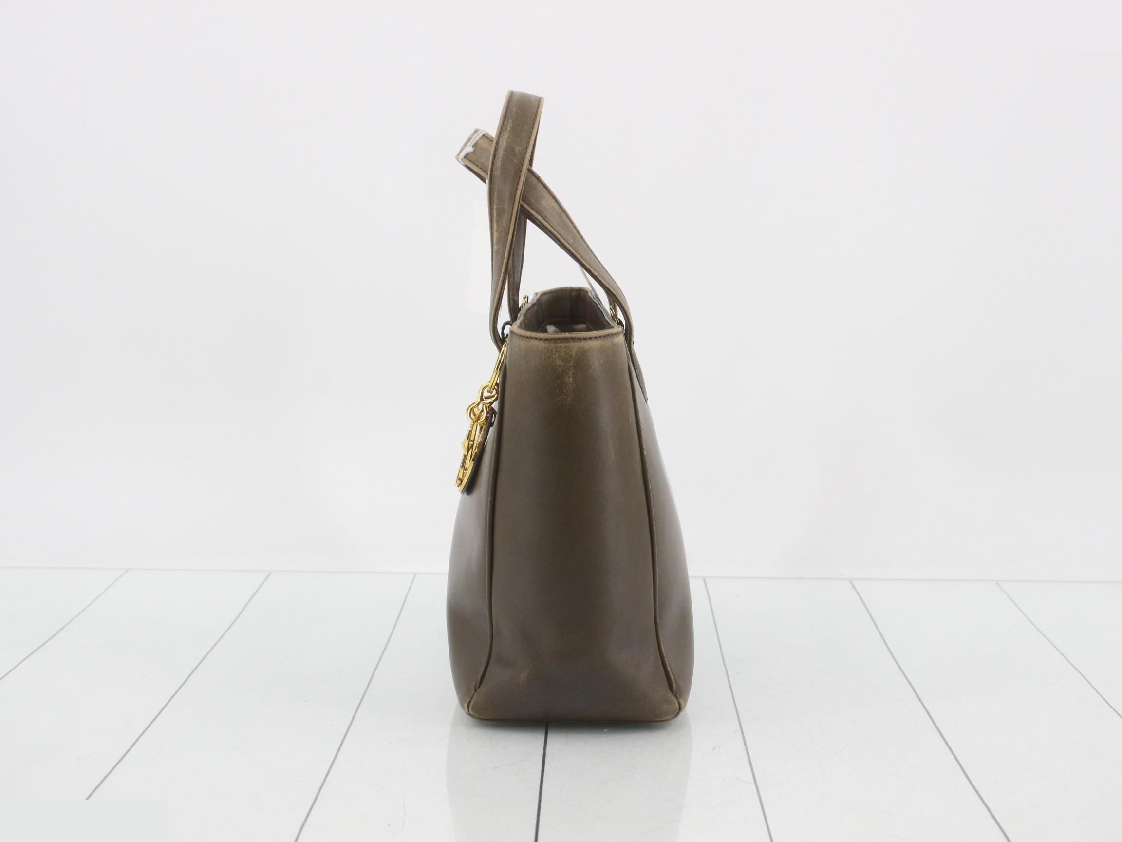 handbag — view 3