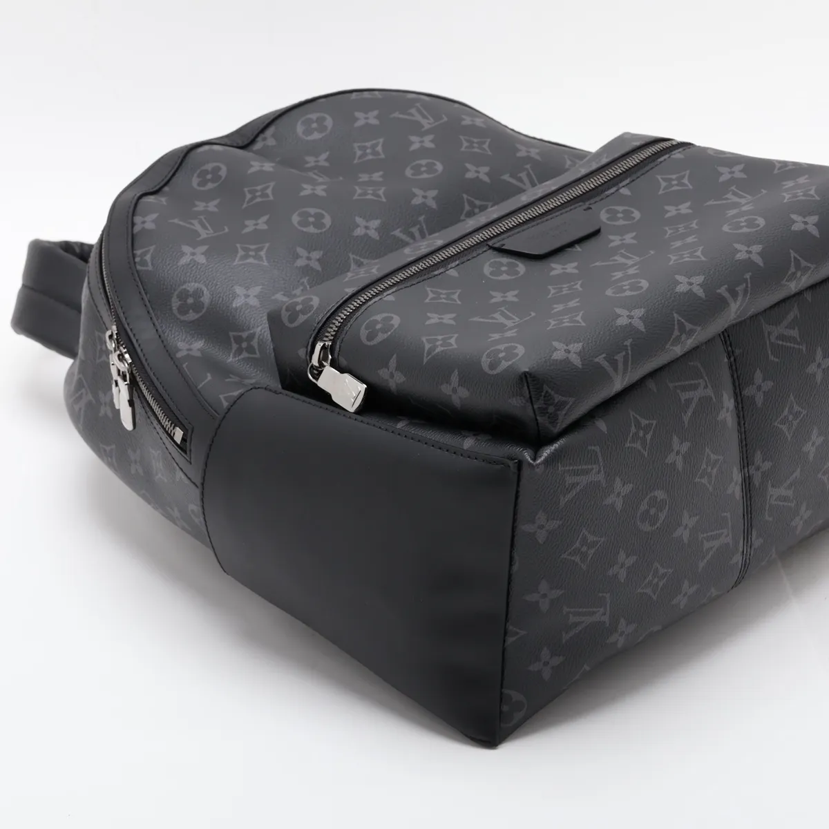 Monogram Eclipse Discovery Backpack PM M22558 Black (RFID detected) — view 4