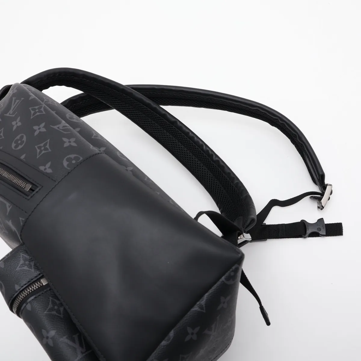 Monogram Eclipse Discovery Backpack PM M22558 Black (RFID detected) — view 6