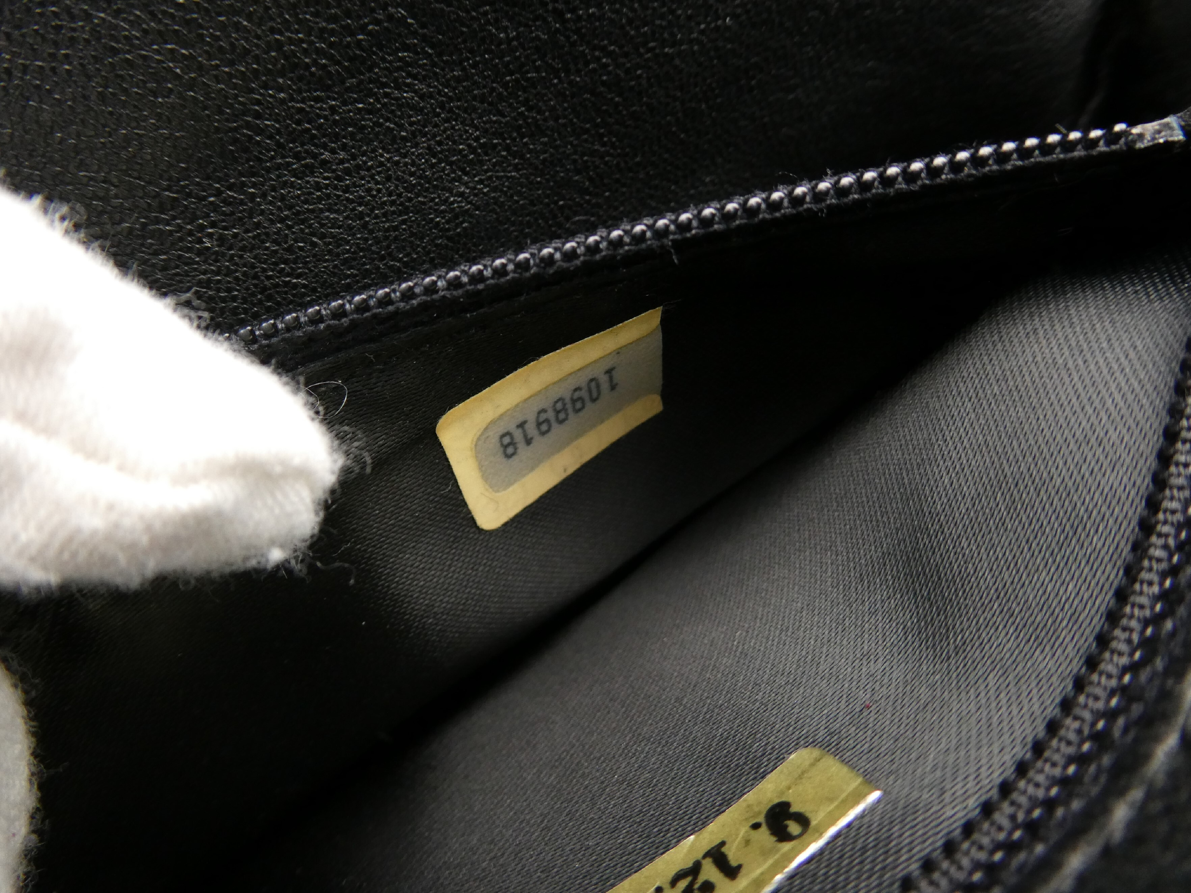 Matelassé Coco Mark Fringe Pouch — view 9