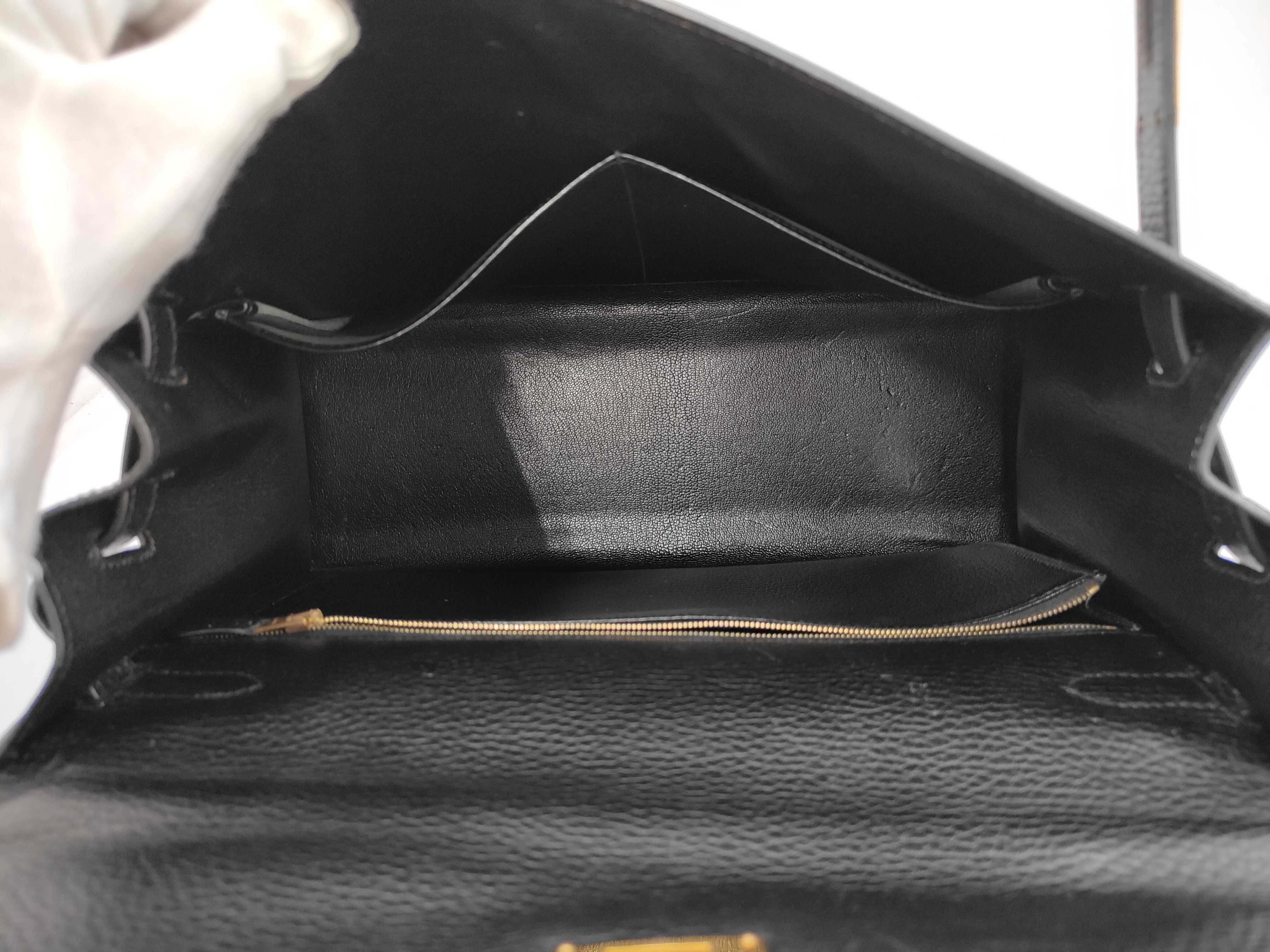 Kelly 35, external stitching, Noir Ardennes leather, gold hardware, D stamp, handbag — view 12