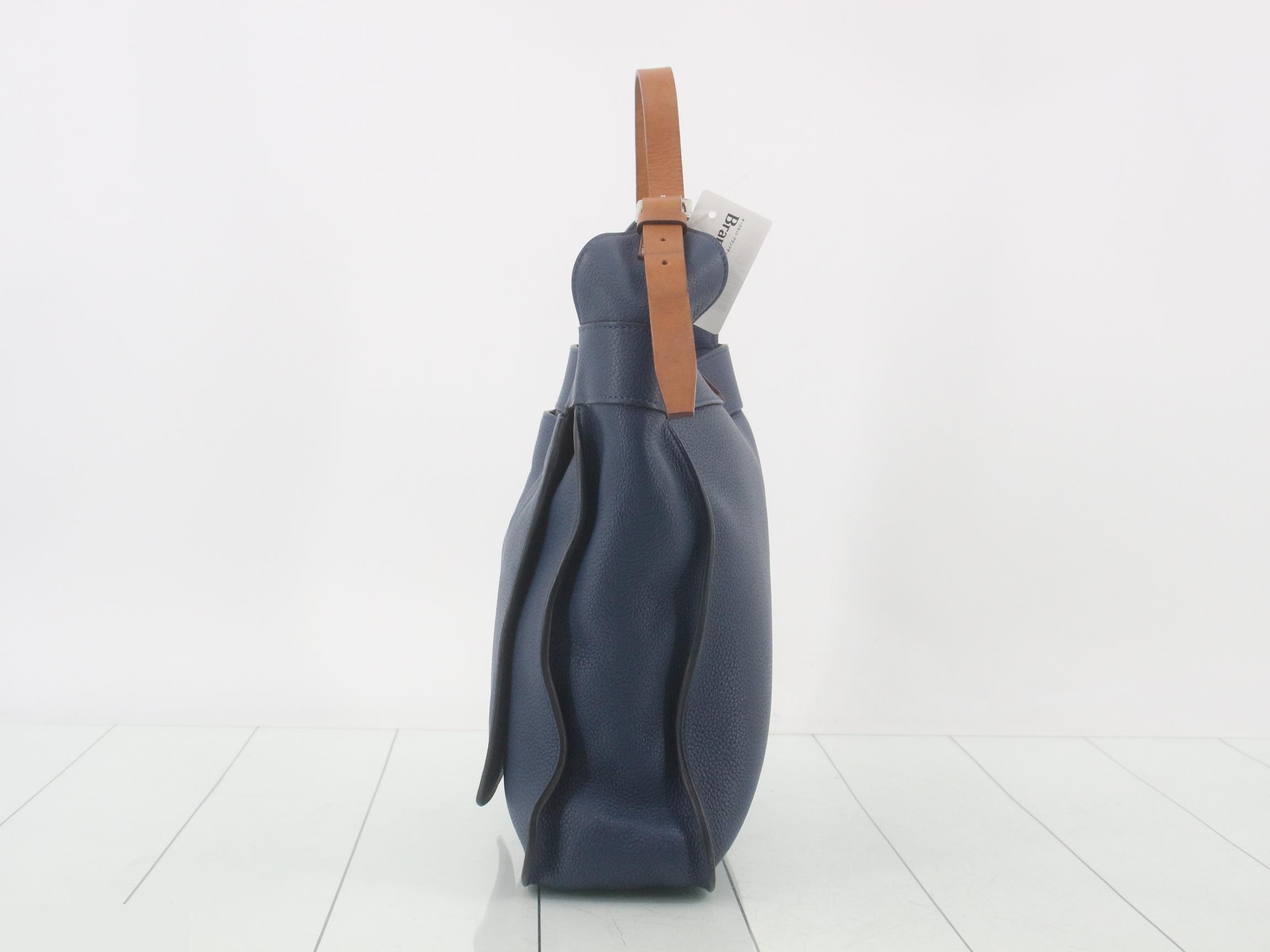 Marwari PM Taurillon Clemence leather, silver hardware, navy x brown, N — view 3