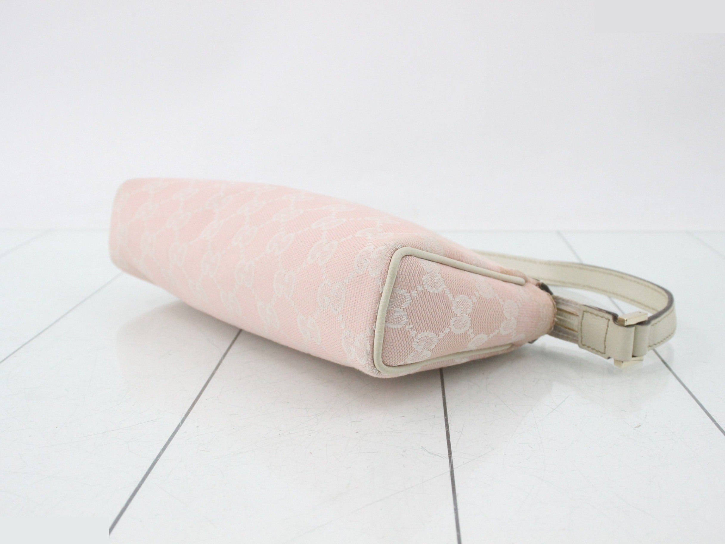 GG Canvas Abby Shoulder Bag — view 6