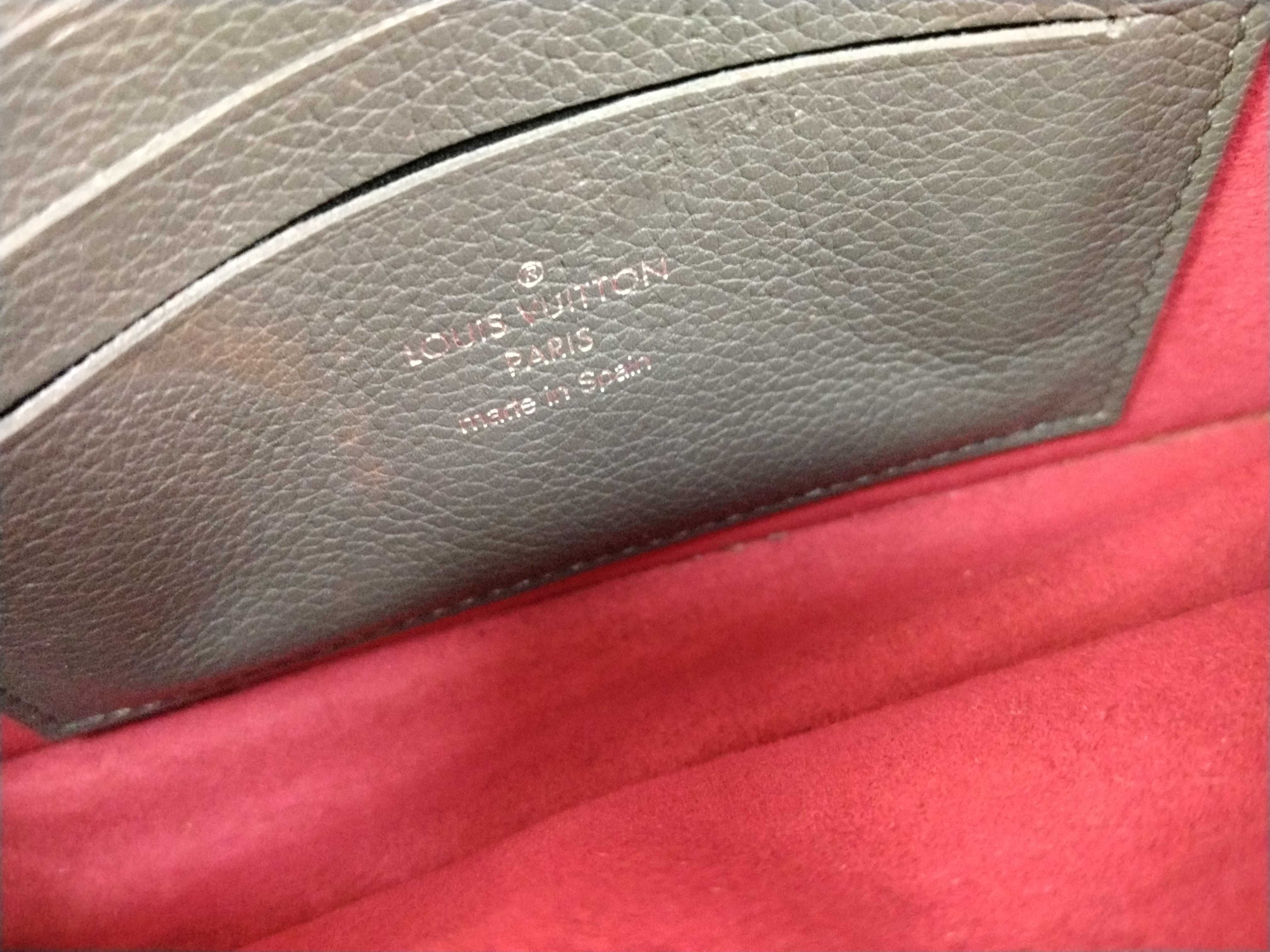 Lockme Shoulder Bag — view 11