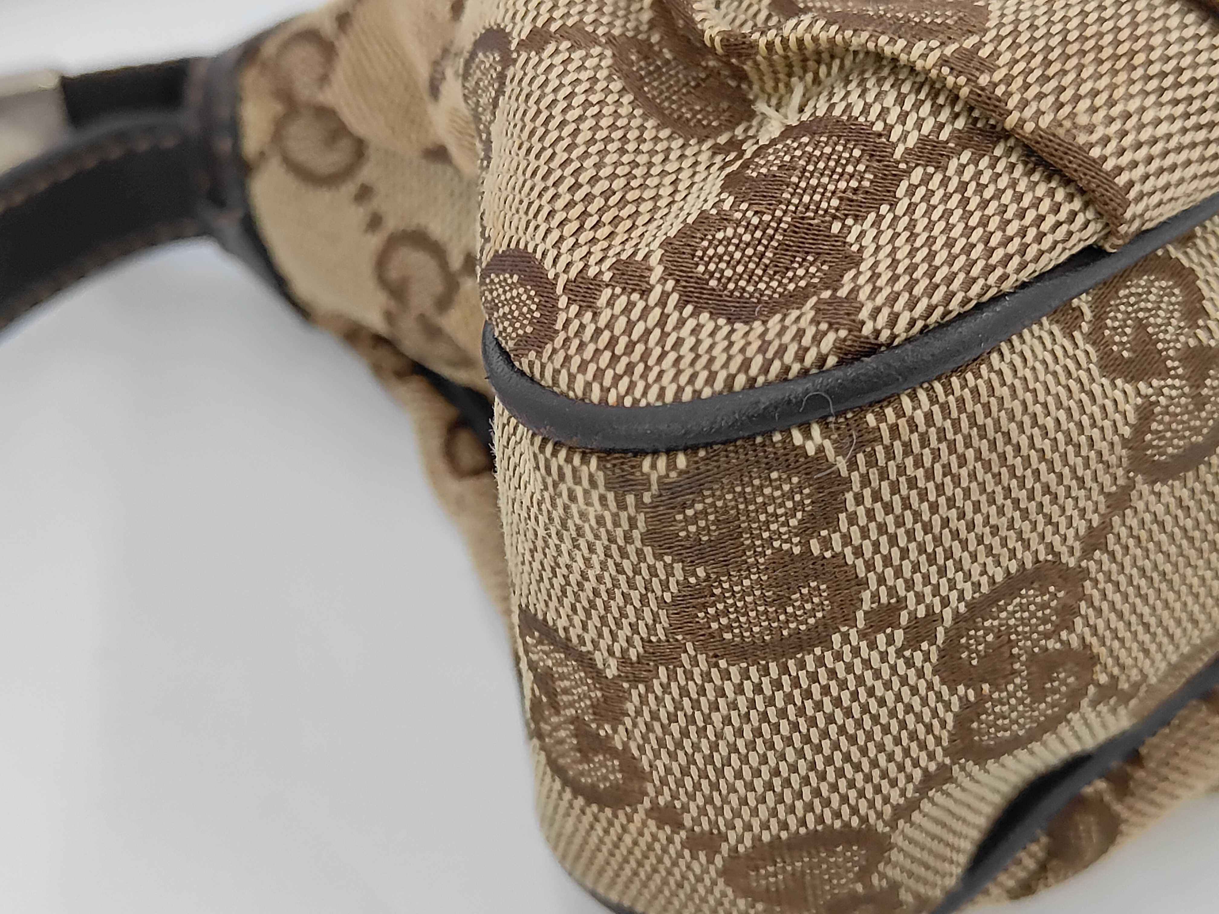 GG Jacquard Heart Charm Pochette Bag (Handbag) — view 3