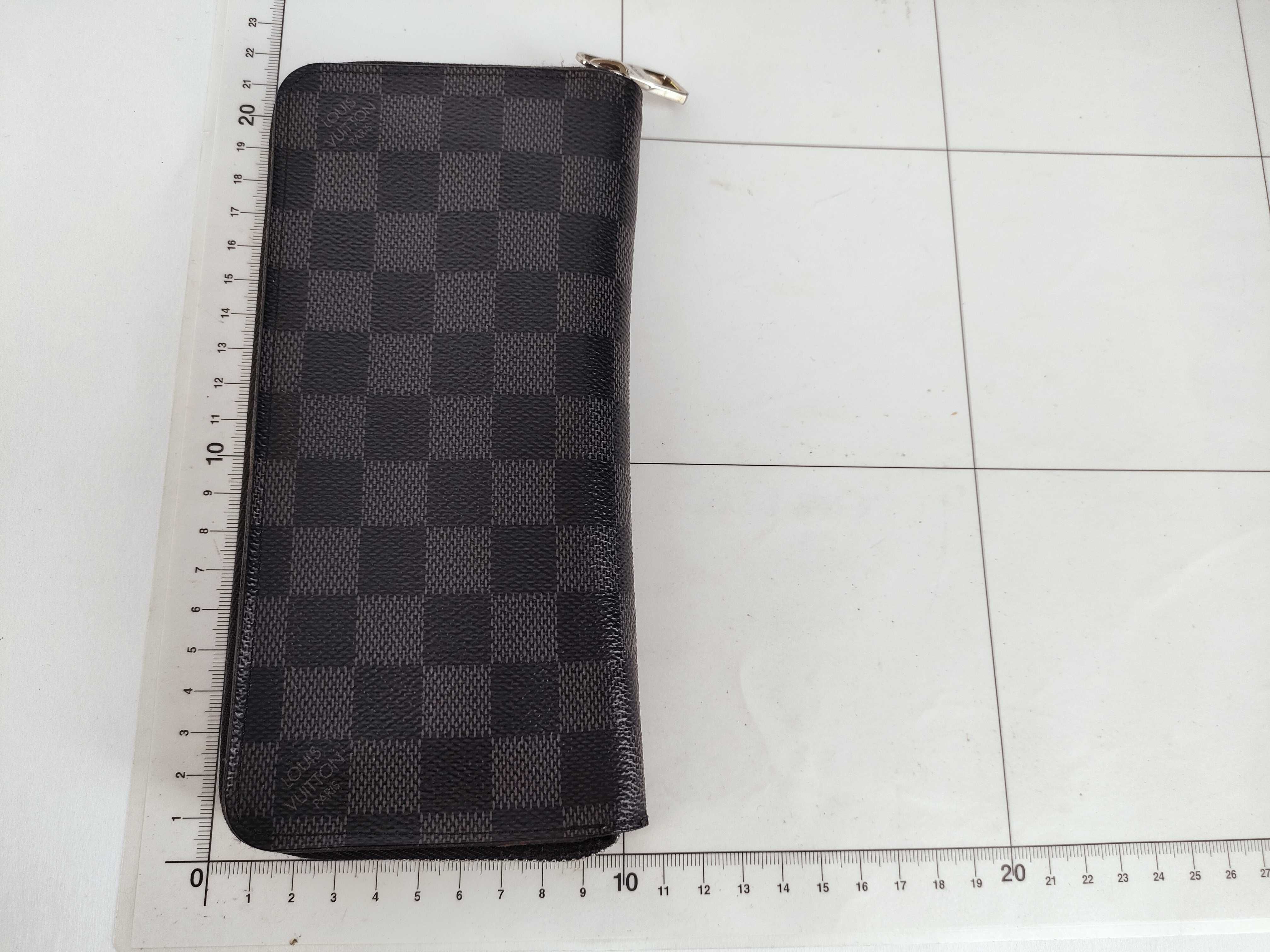 Damier Graphite LV Wallet — view 2