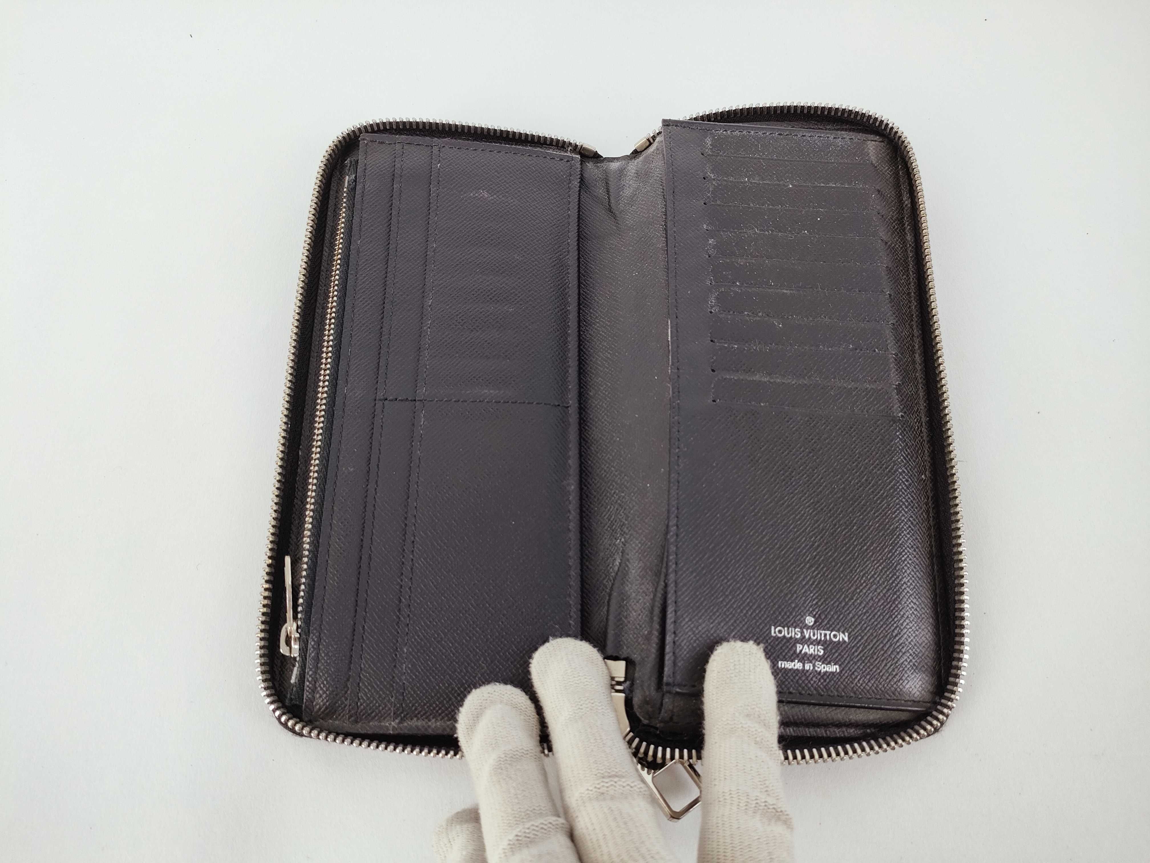 Damier Graphite LV Wallet — view 11