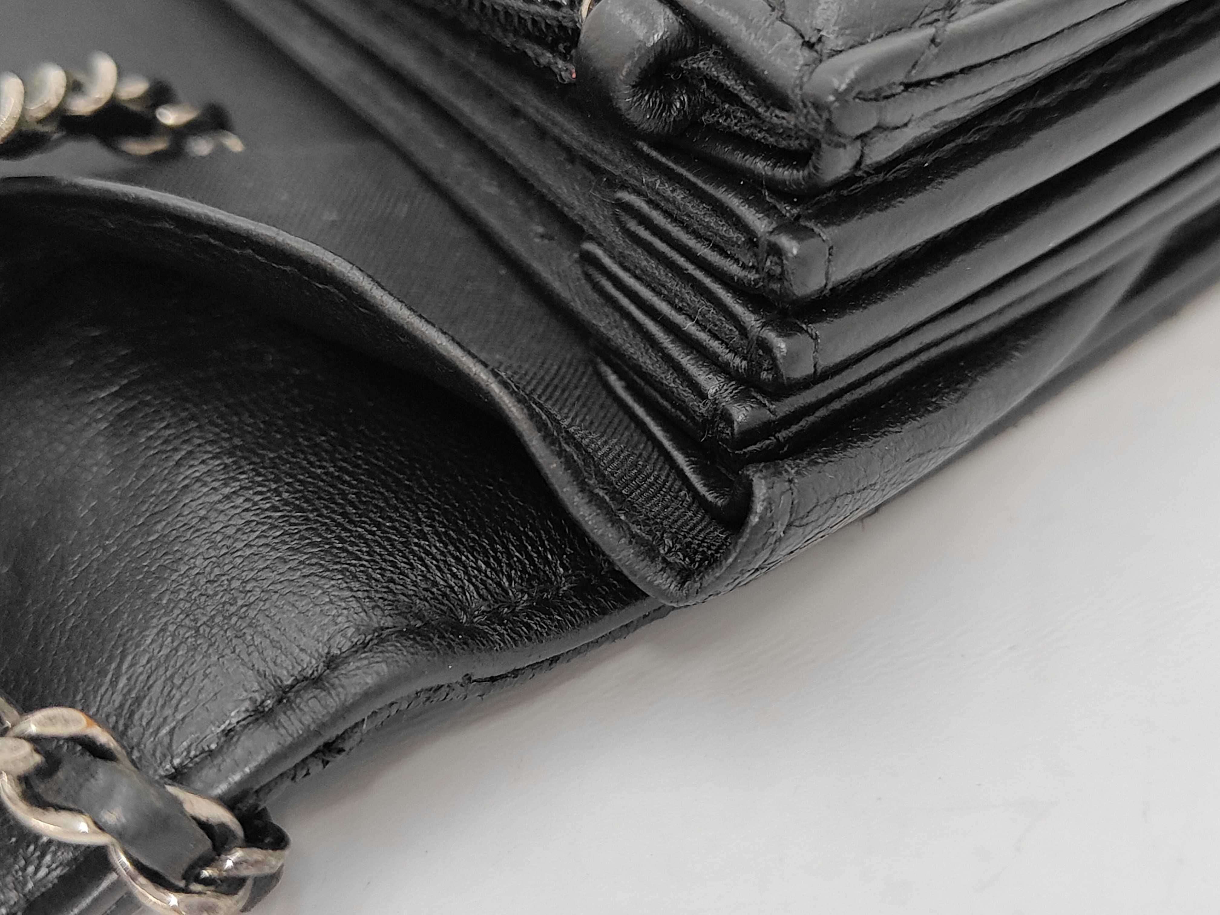 Matelassé Chain Shoulder Bag Wallet Leather Black Serial Number Shoulder Bag — view 10