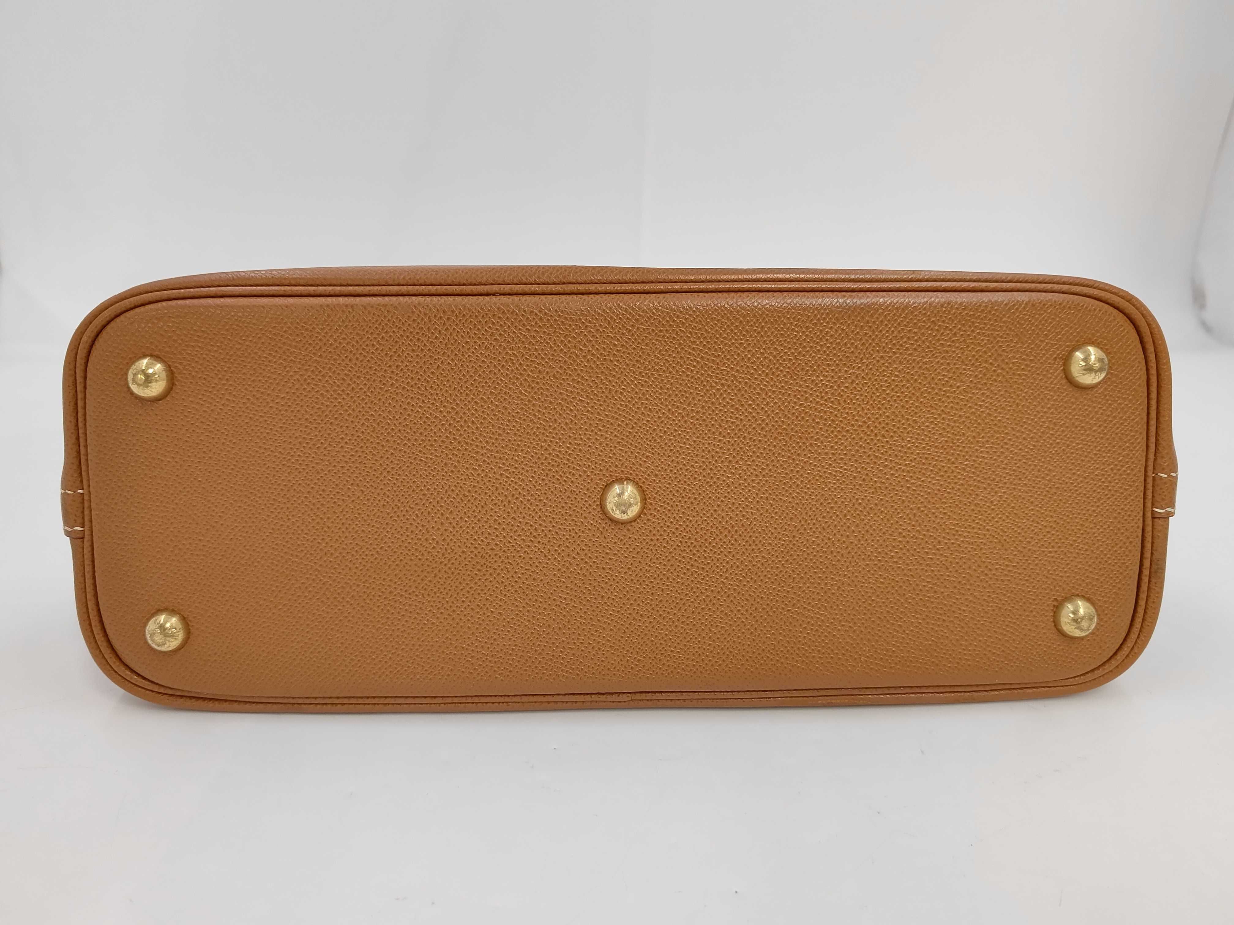 Bolide 31 Courchevel Leather Gold Hardware E Stamp Handbag — view 6