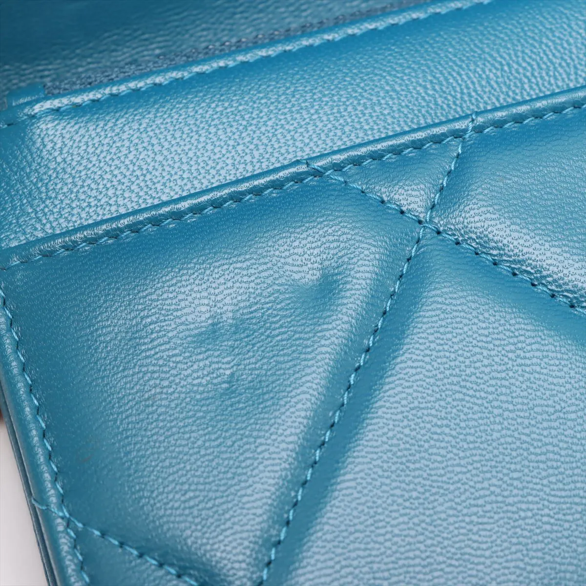 19 Lambskin Chain Wallet Blue Gold x Silver Hardware 28723293 No. 28 — view 12
