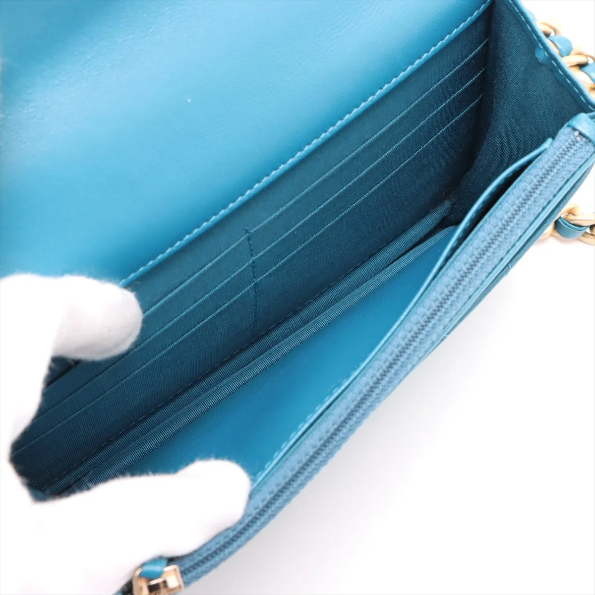 19 Lambskin Chain Wallet Blue Gold x Silver Hardware 28723293 No. 28 — view 7
