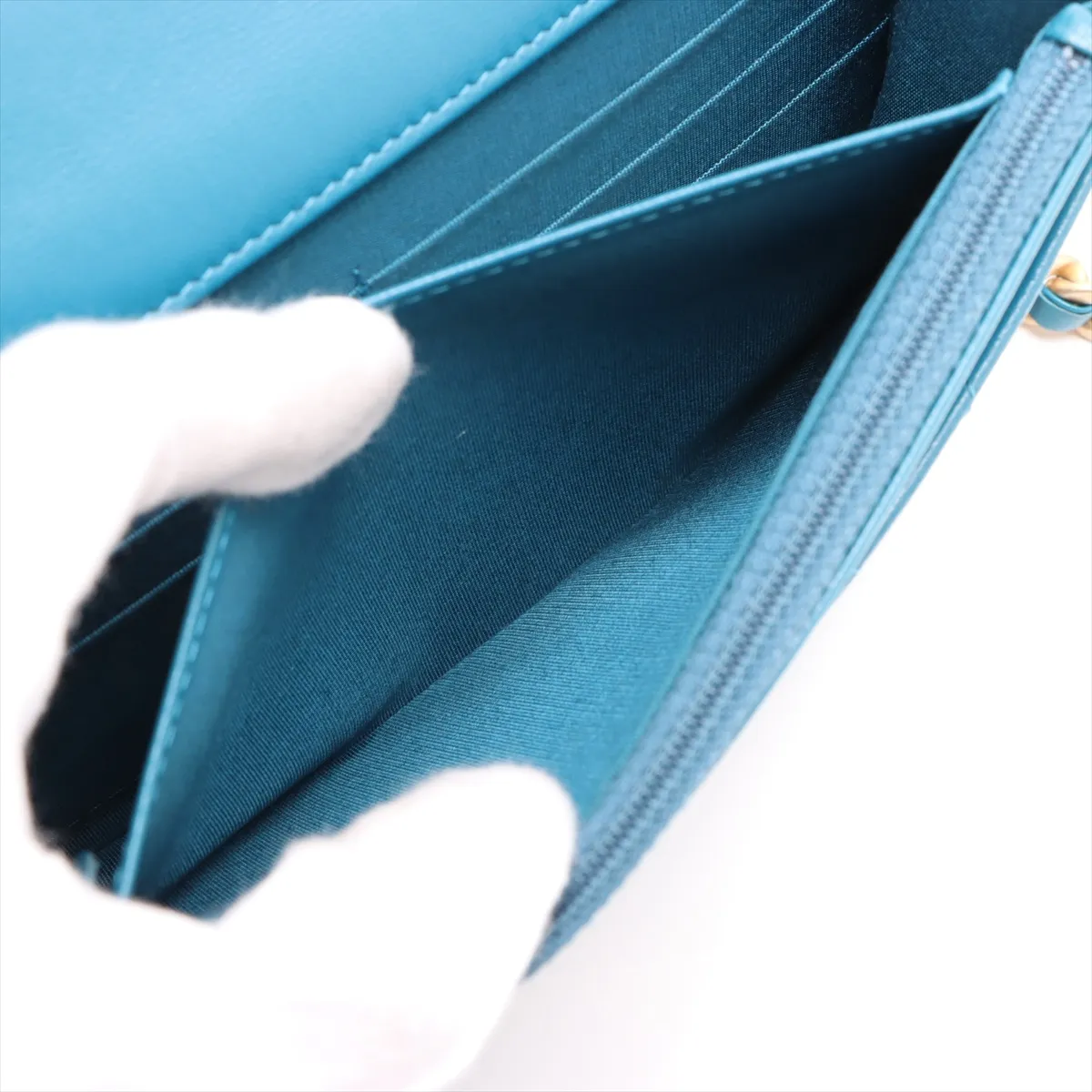 19 Lambskin Chain Wallet Blue Gold x Silver Hardware 28723293 No. 28 — view 8