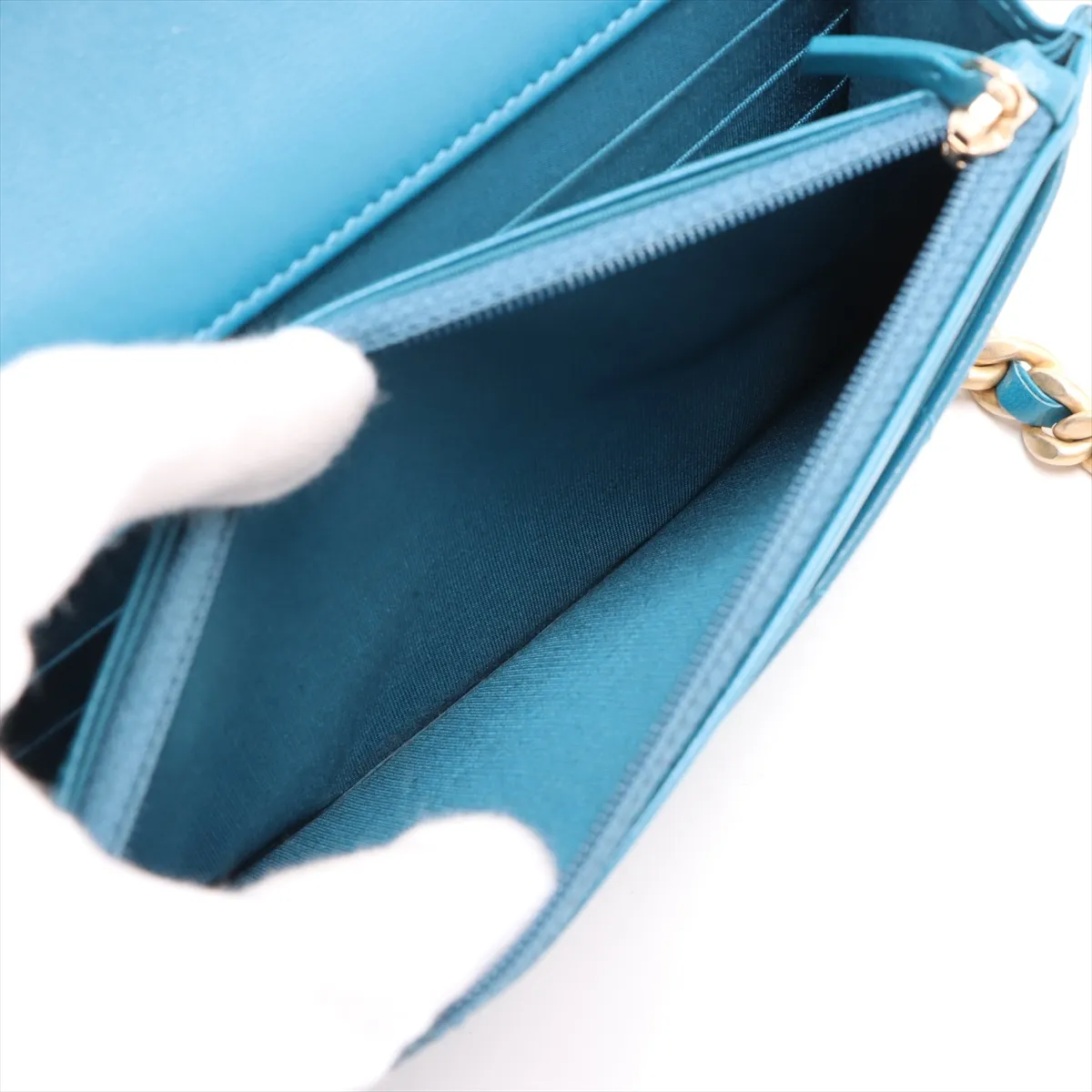 19 Lambskin Chain Wallet Blue Gold x Silver Hardware 28723293 No. 28 — view 9