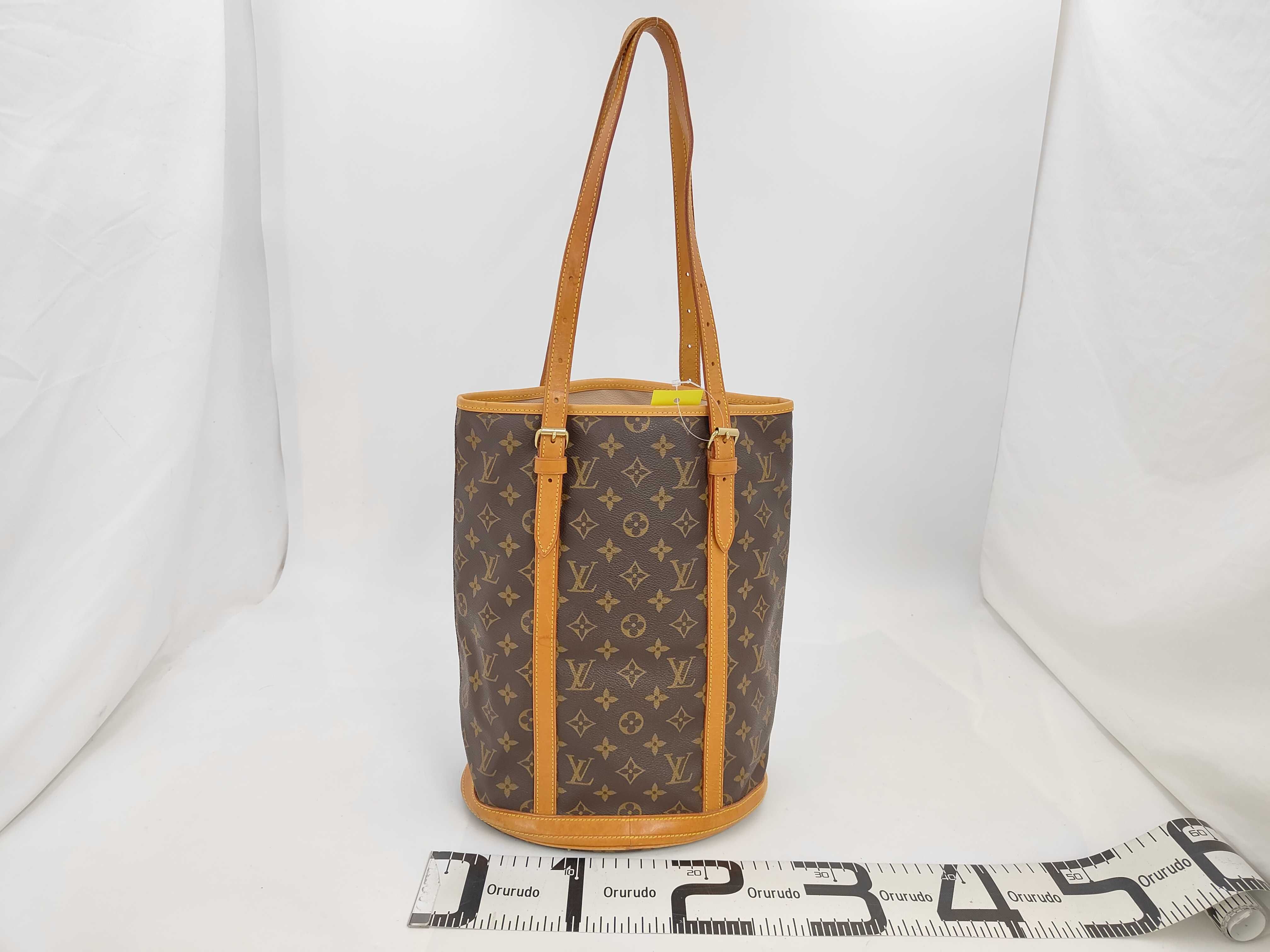 Bucket GM Tote Bag — view 2