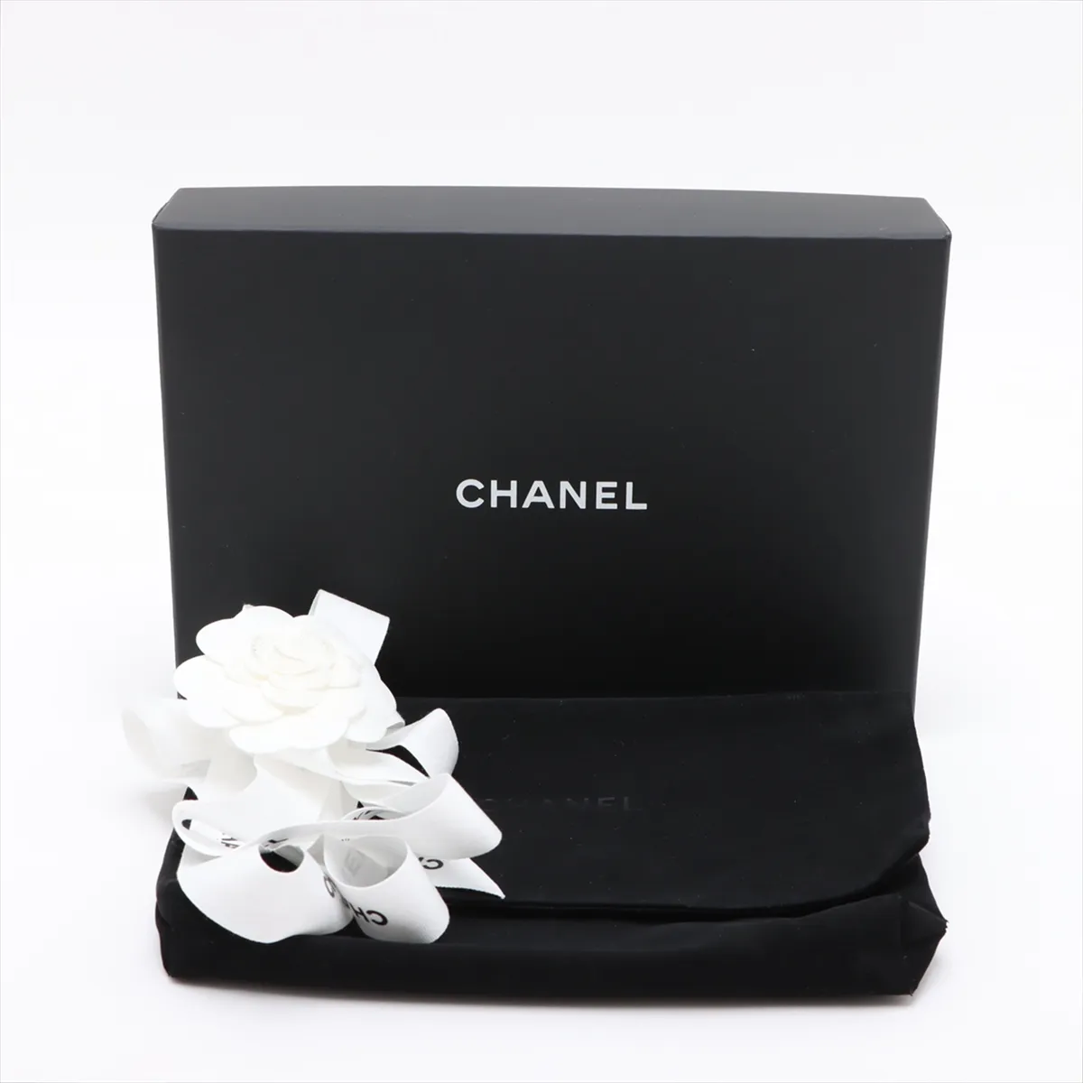 Matelassé Caviar Skin Chain Wallet, Black with Silver Hardware, 24610302, Serial Number 24, AP0250 — view 12