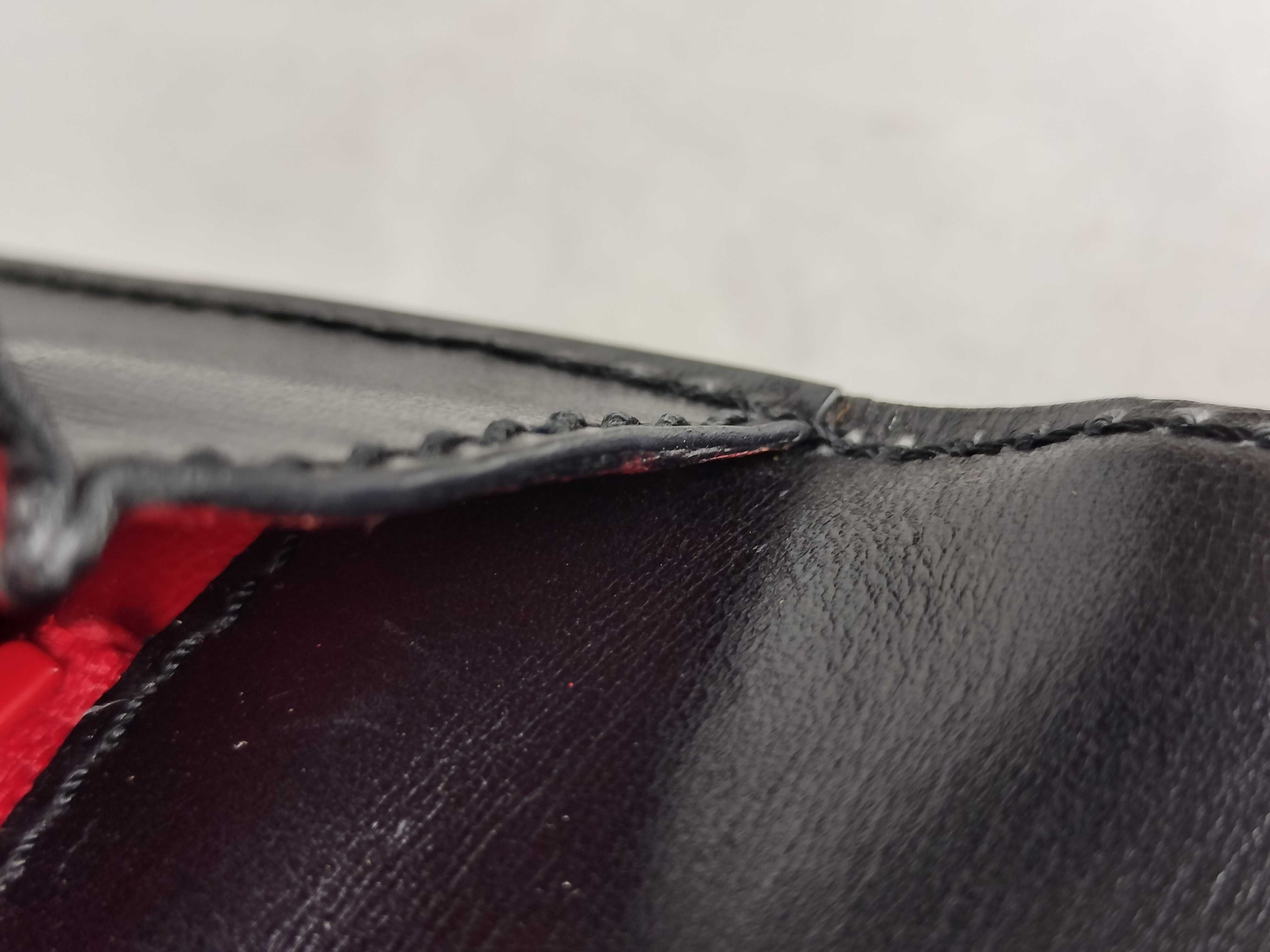 Turnlock Shoulder Bag — view 9