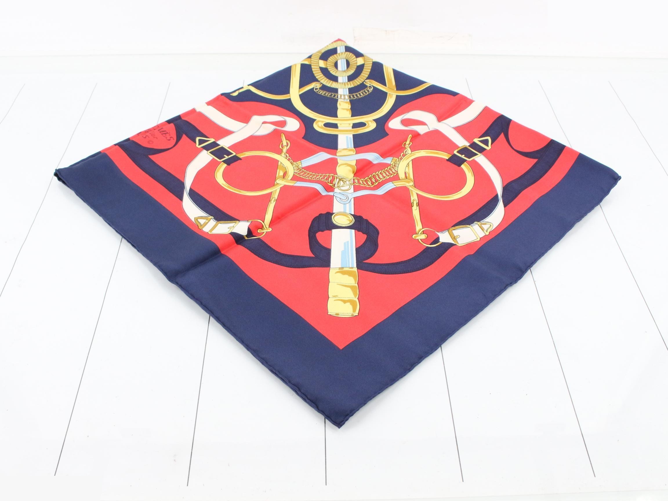 scarf — view 2