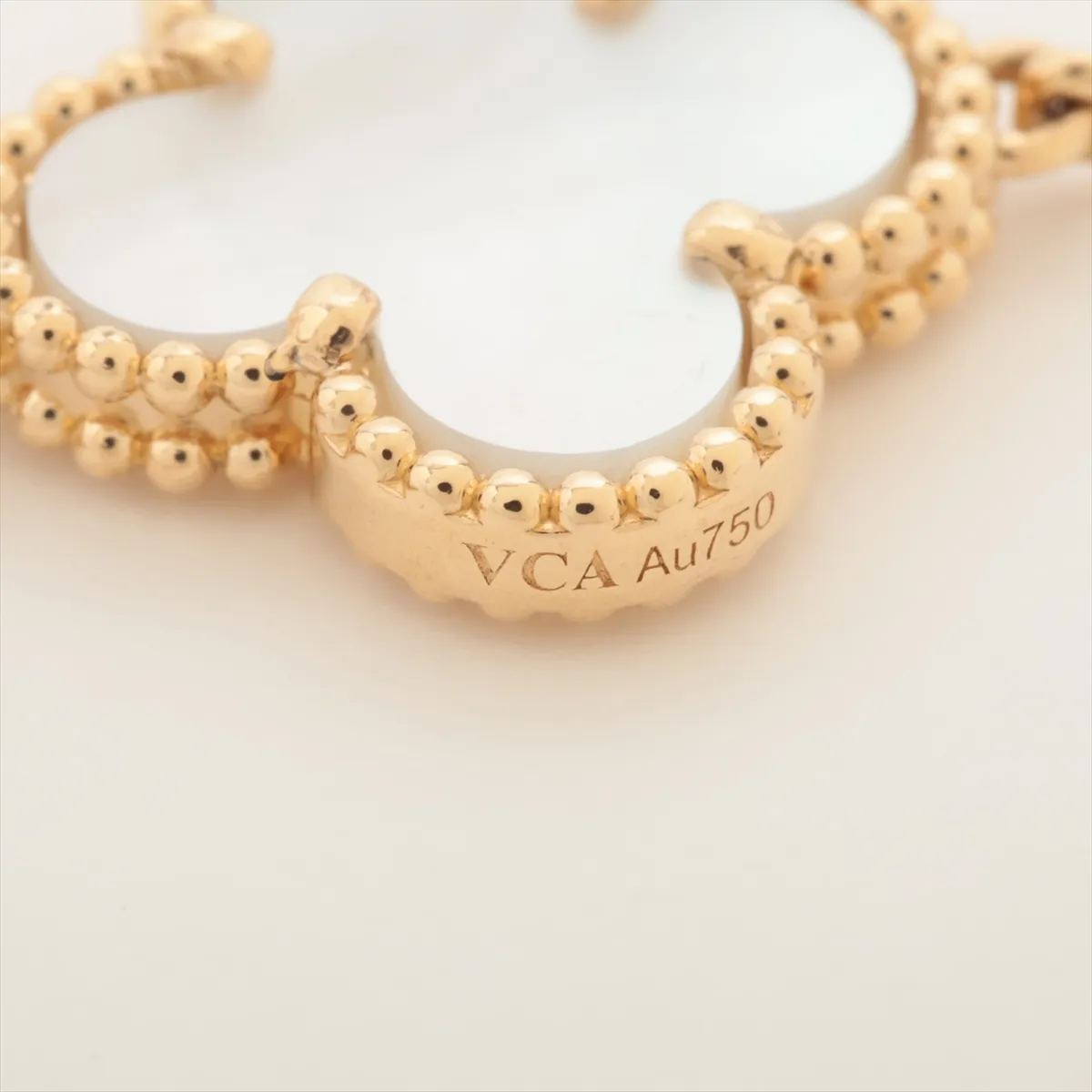 Vintage Alhambra 5P Shell Bracelet 750 (Yellow Gold) 11.4g JB537922 Hallmark almost completely — view 5