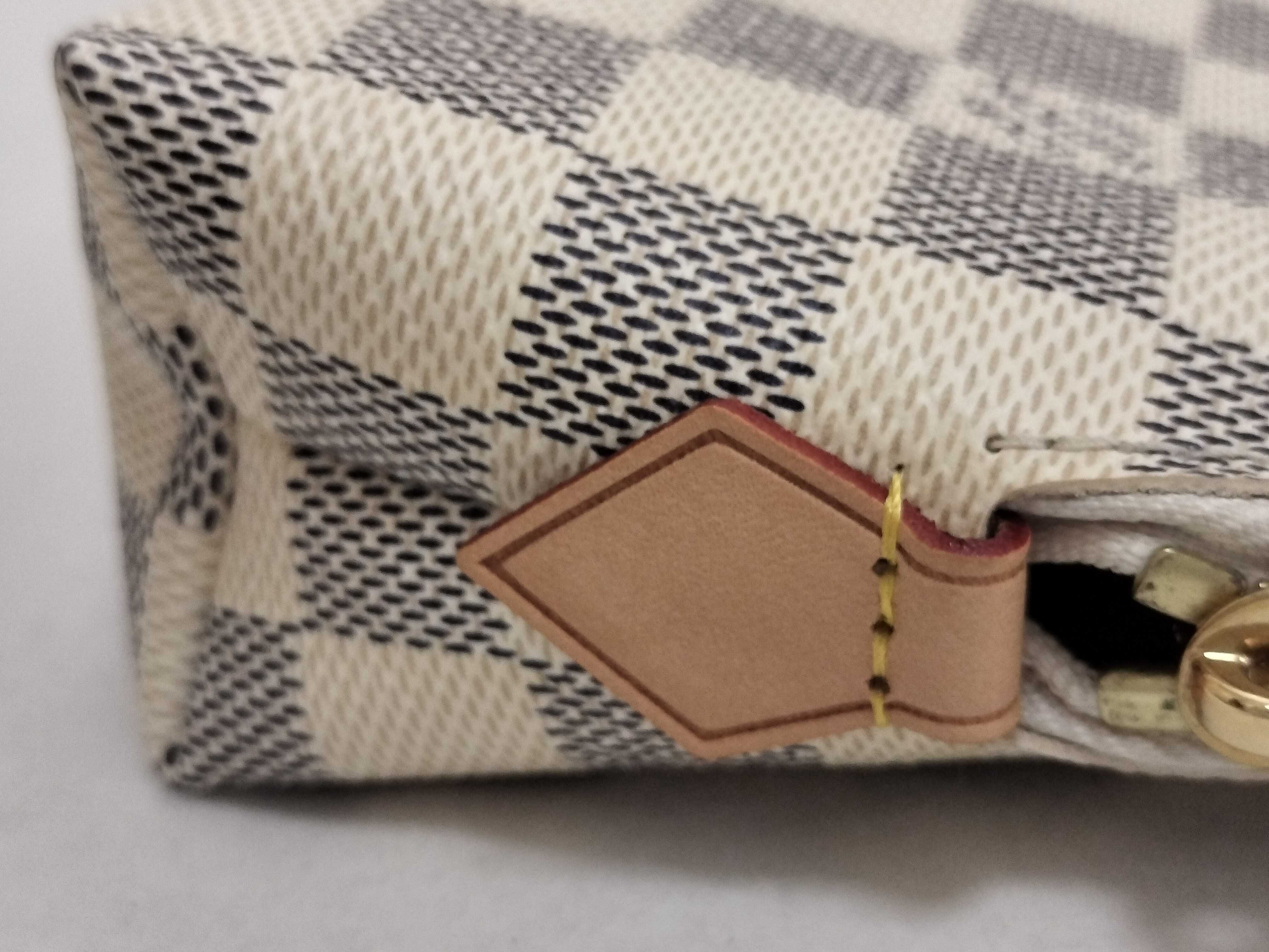 Damier Azur Louis Vuitton Damier Pouch — view 11