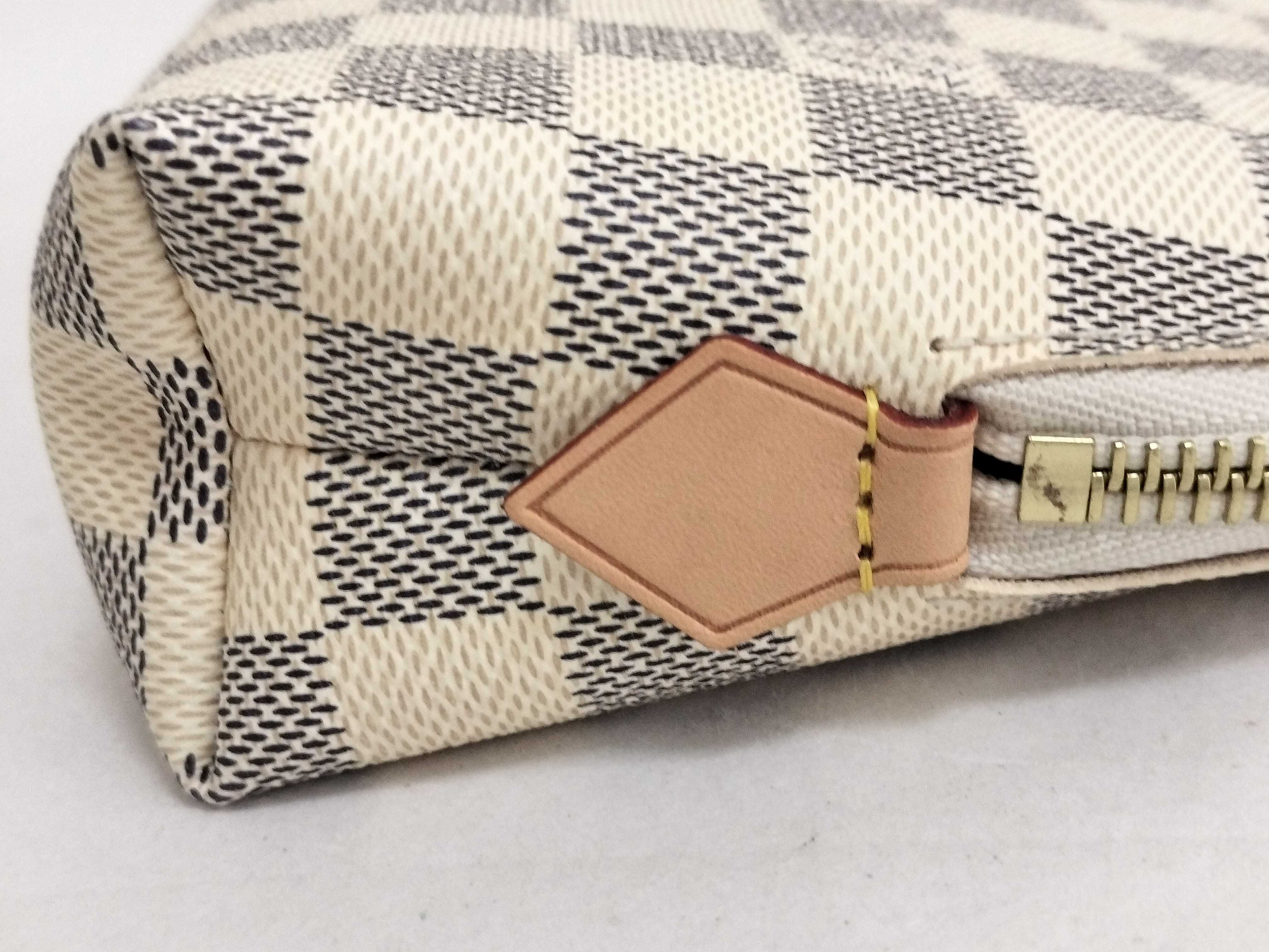 Damier Azur Louis Vuitton Damier Pouch — view 12