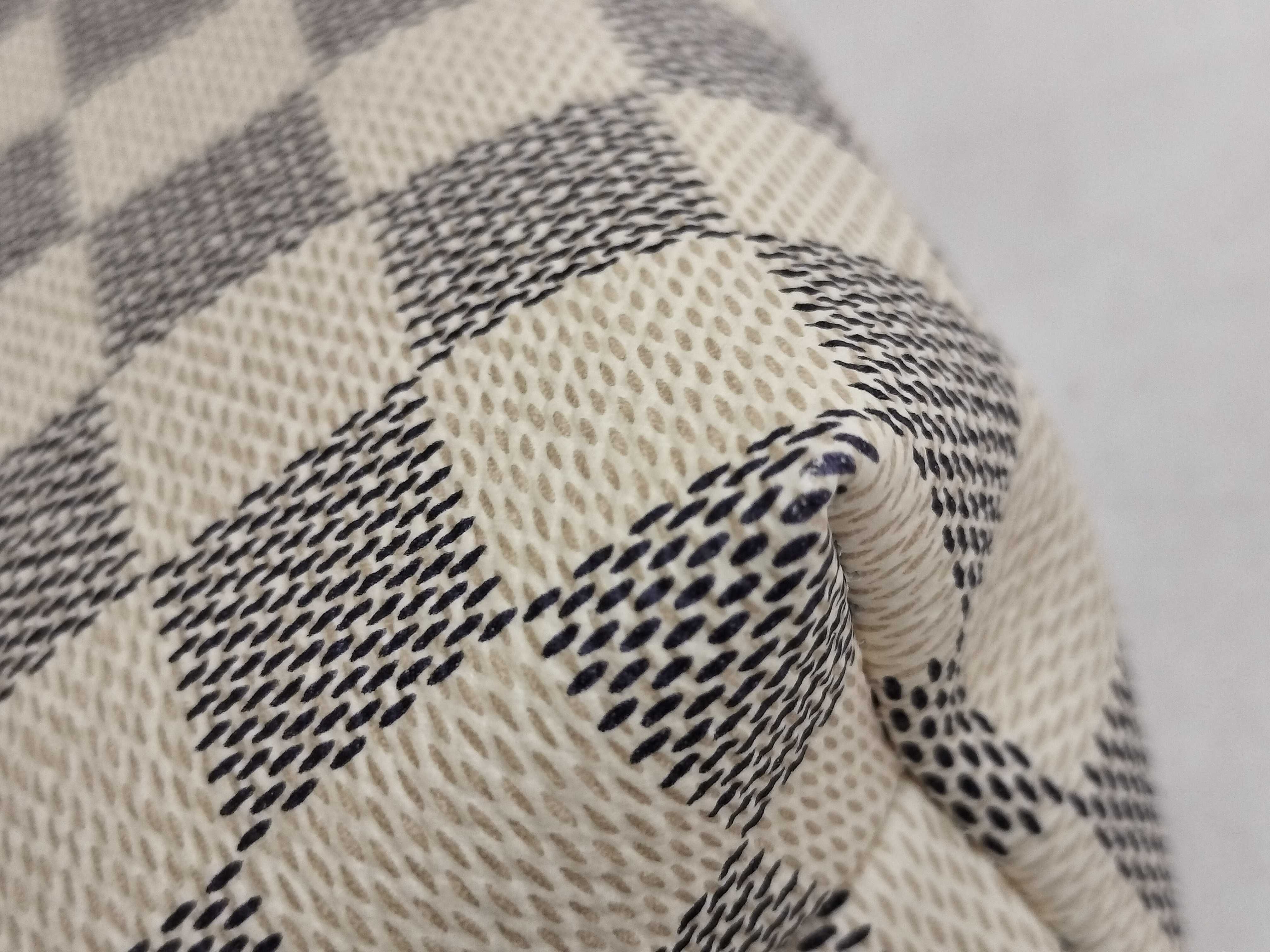 Damier Azur Louis Vuitton Damier Pouch — view 4