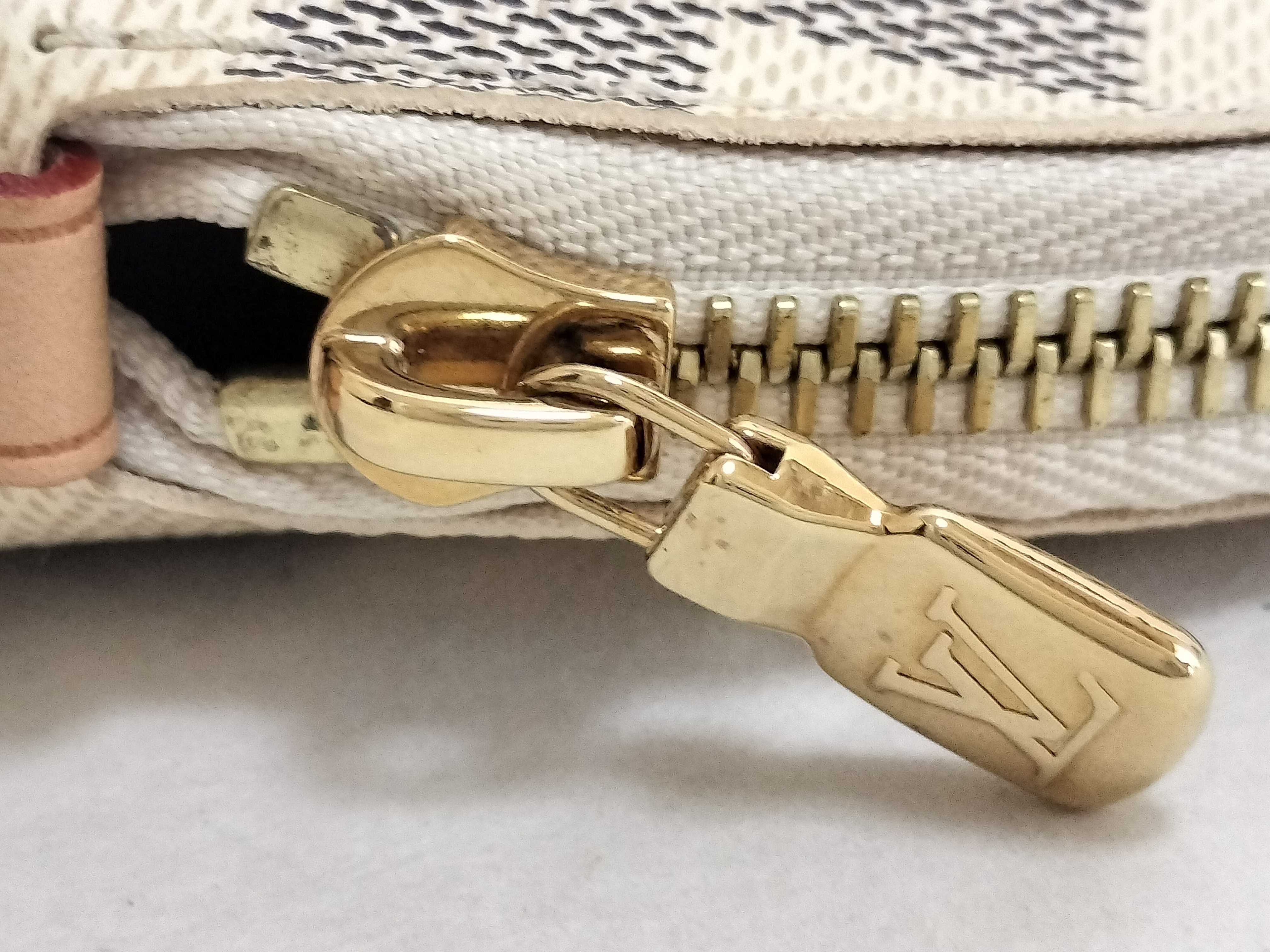 Damier Azur Louis Vuitton Damier Pouch — view 10