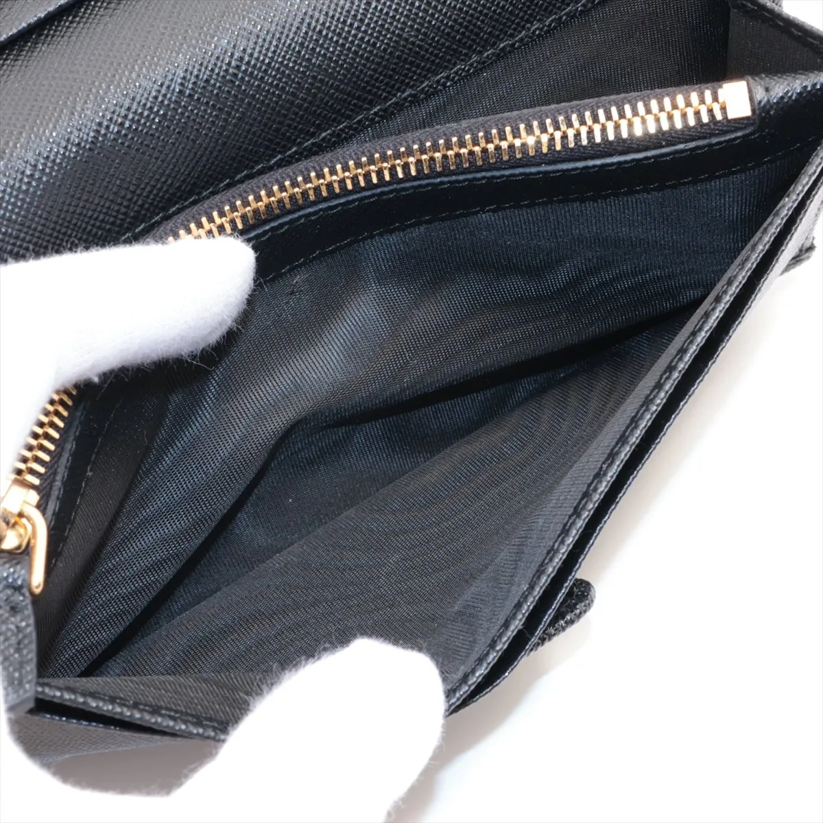 Saffiano Metal 1MV025 Leather Long Wallet, Black — view 7