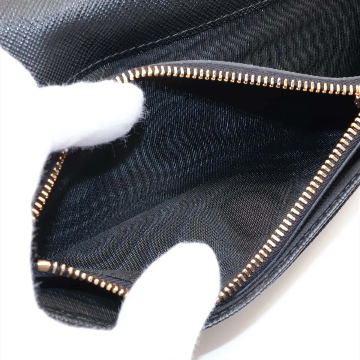 Saffiano Metal 1MV025 Leather Long Wallet, Black — view 9