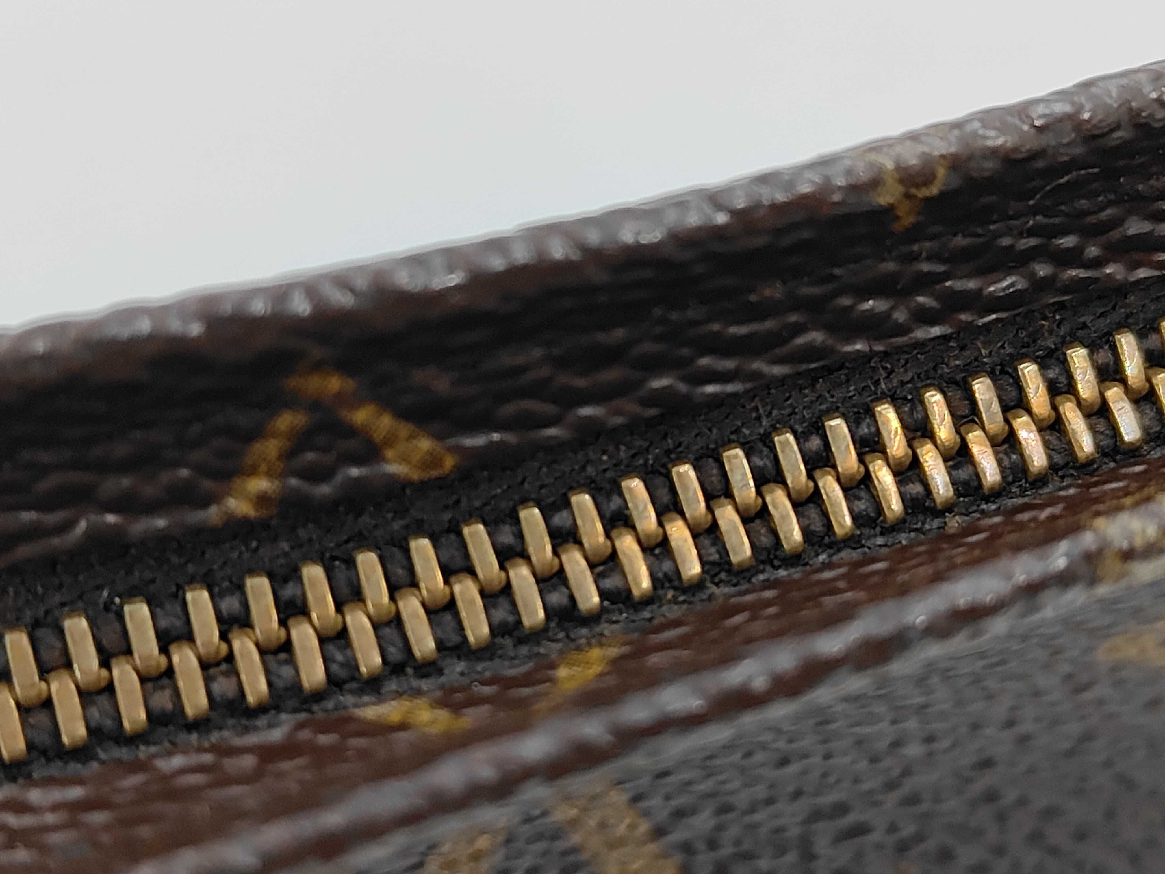 Monogram Pochette Toilette 26 872TH Second Bag — view 6