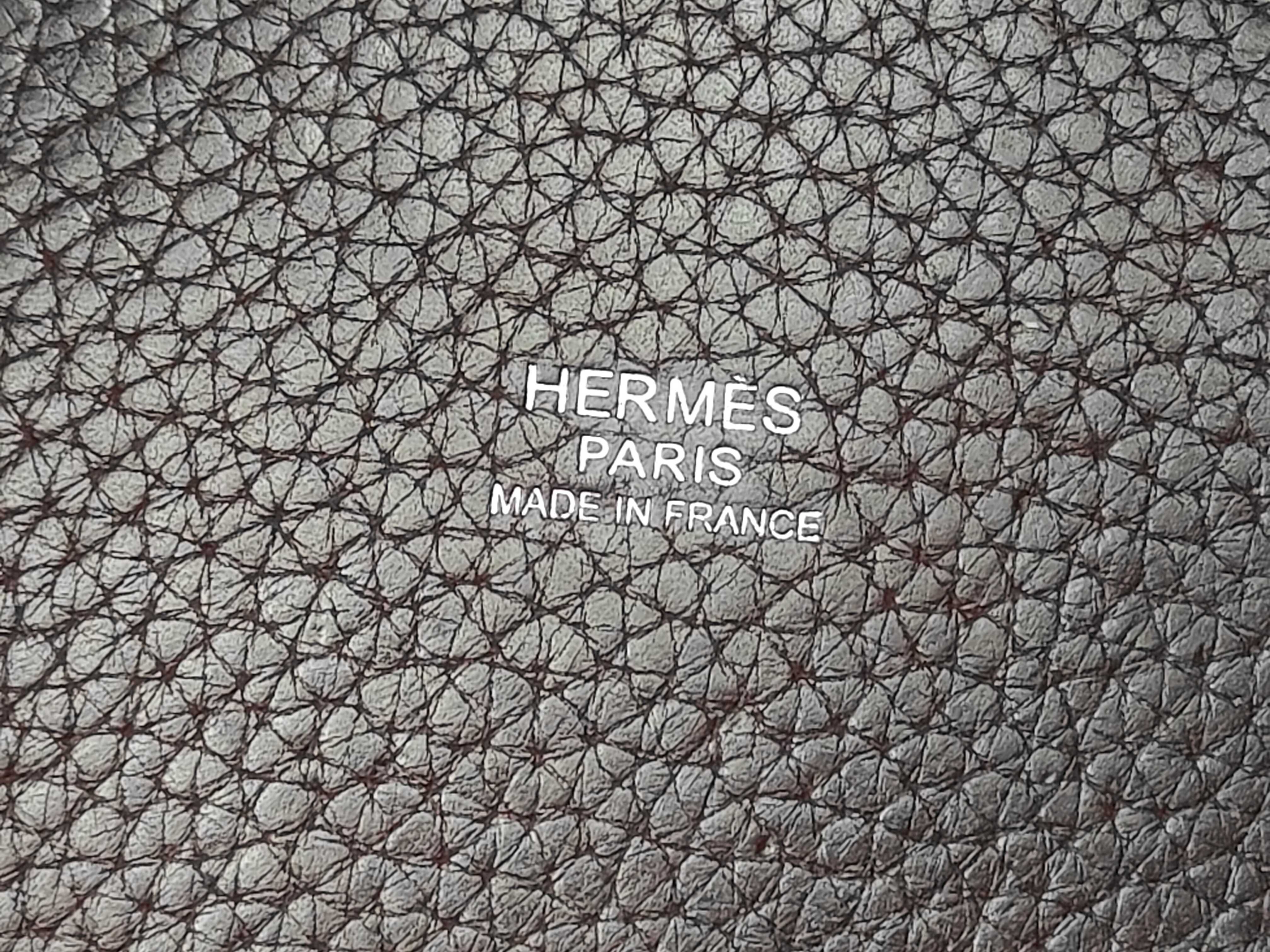 Picotin Lock MM Taurillon Clemence Bordeaux Silver Hardware M Stamp Handbag — view 9