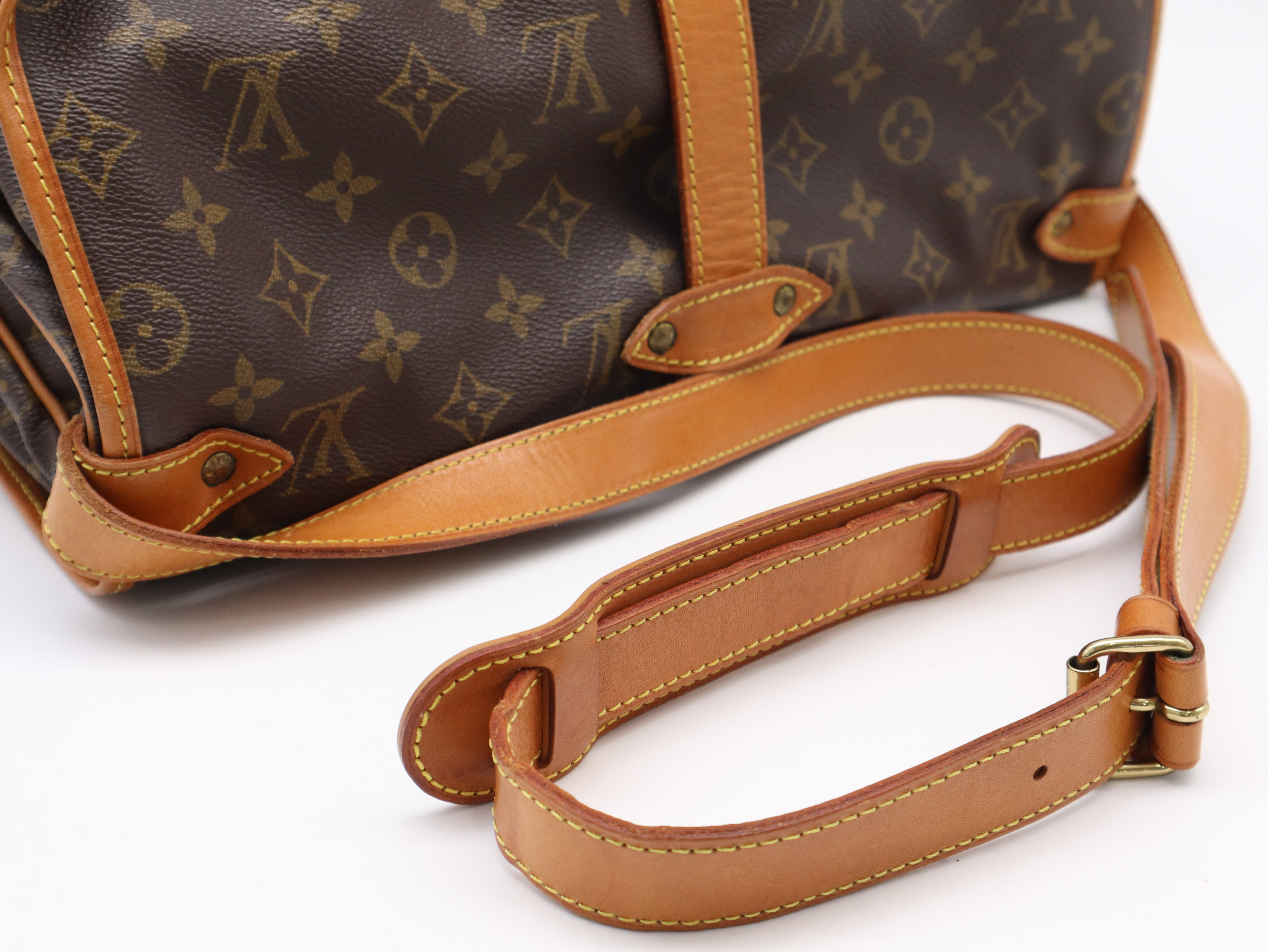 M42254 Monogram Saumur 35 Shoulder Bag — view 6