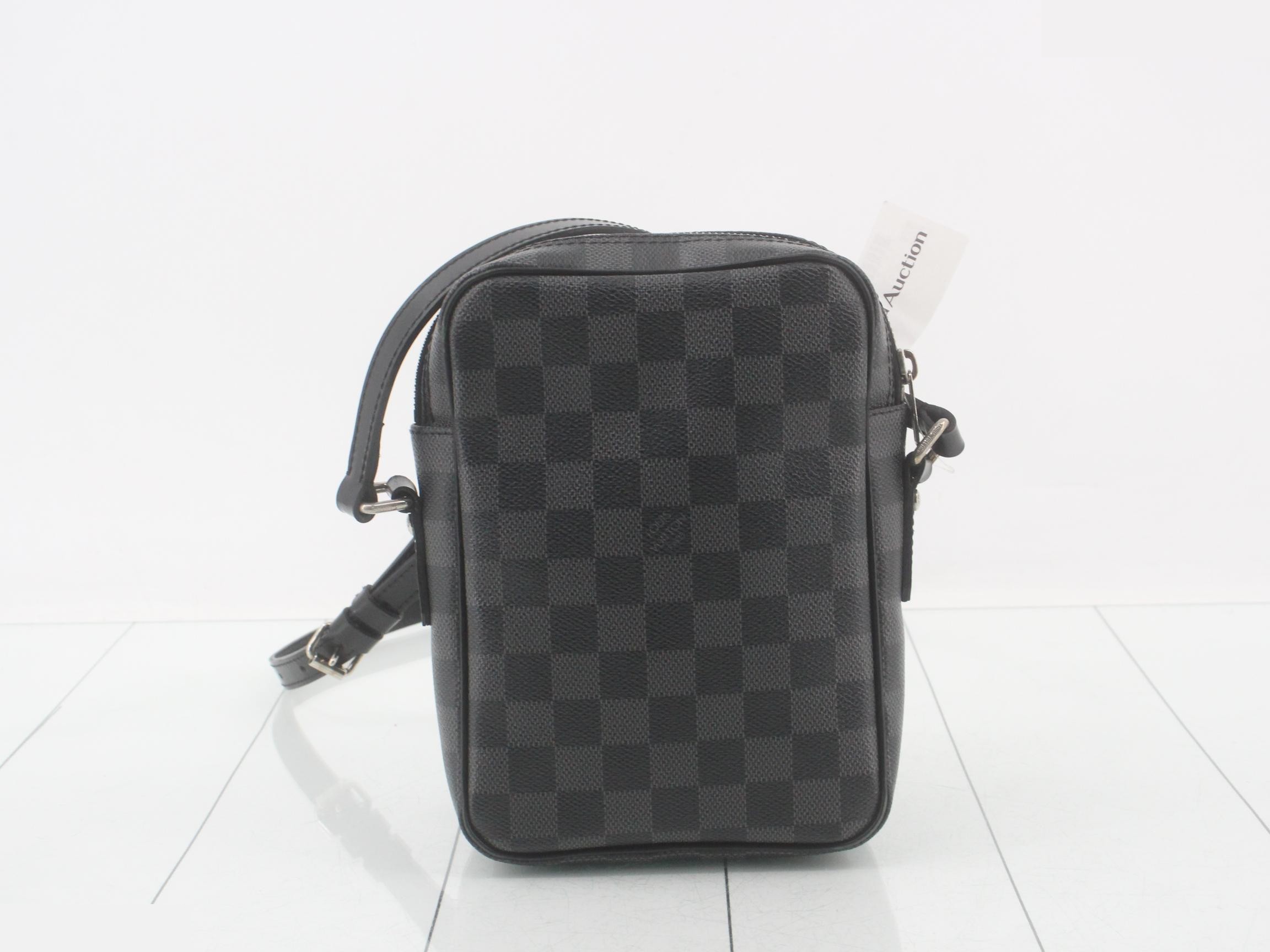 Damier Graphite Shoulder Bag Rem — view 2