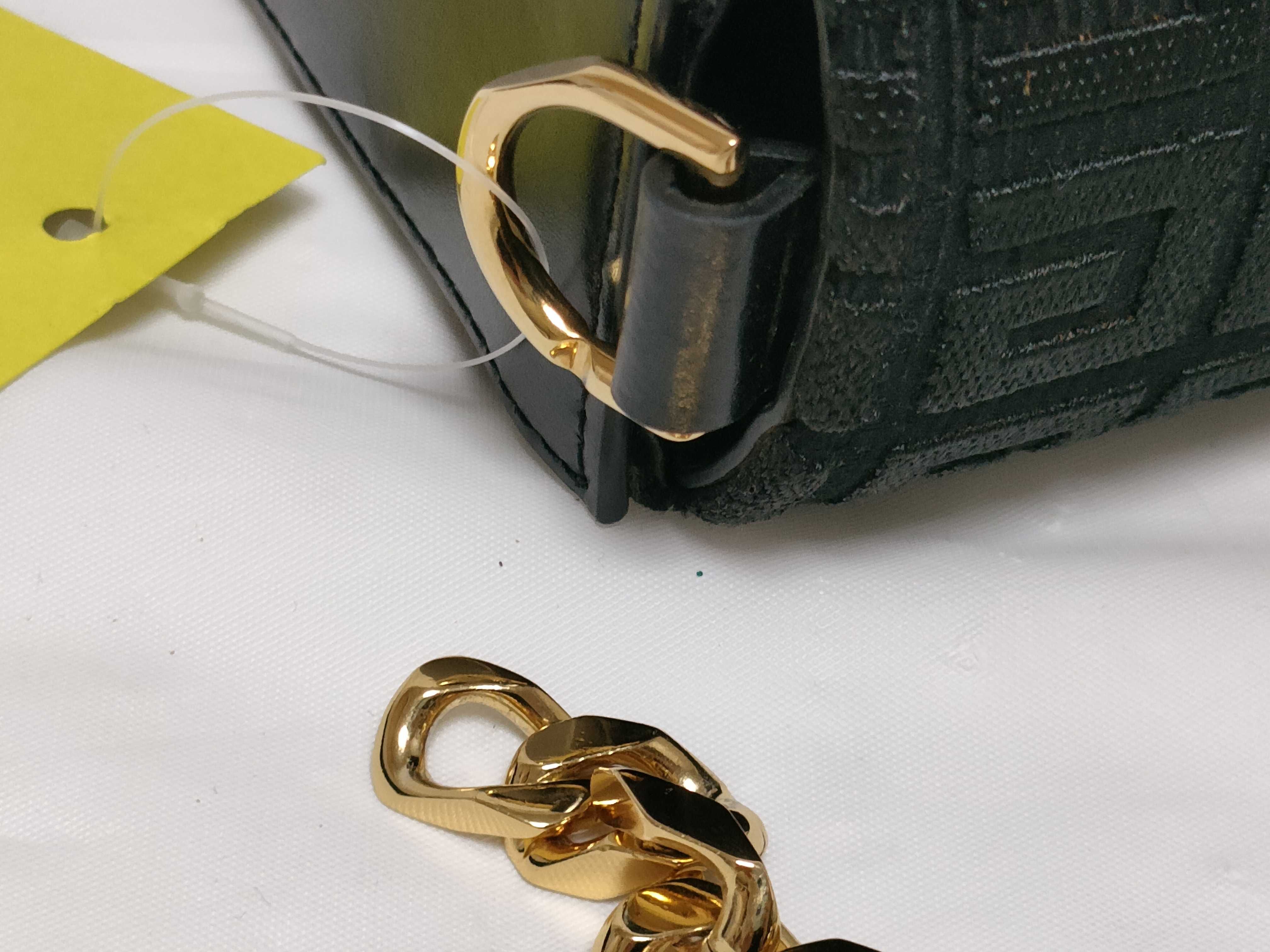 4G Small GG Pattern 3-Way Shoulder Chain Shoulder Bag — view 5