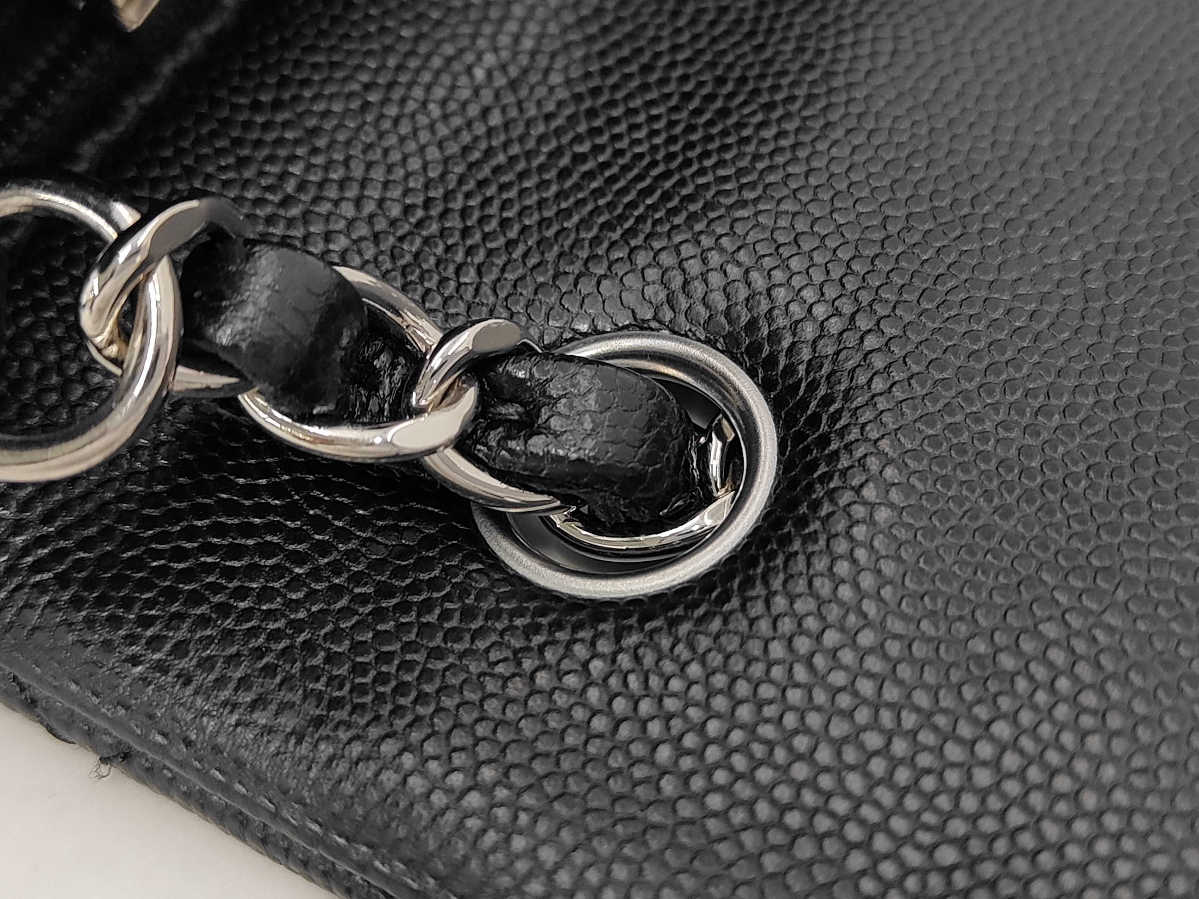 Mini Matelassé 20 Caviar Skin Bag 22 Shoulder Bag — view 8