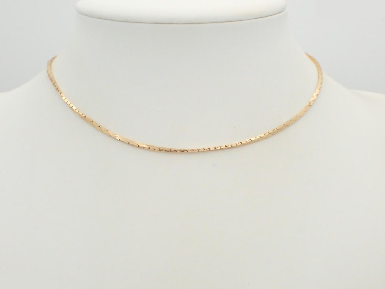 Other lines: Precious metal necklaces and pendants, total length approximately 38 cm. — view 3
