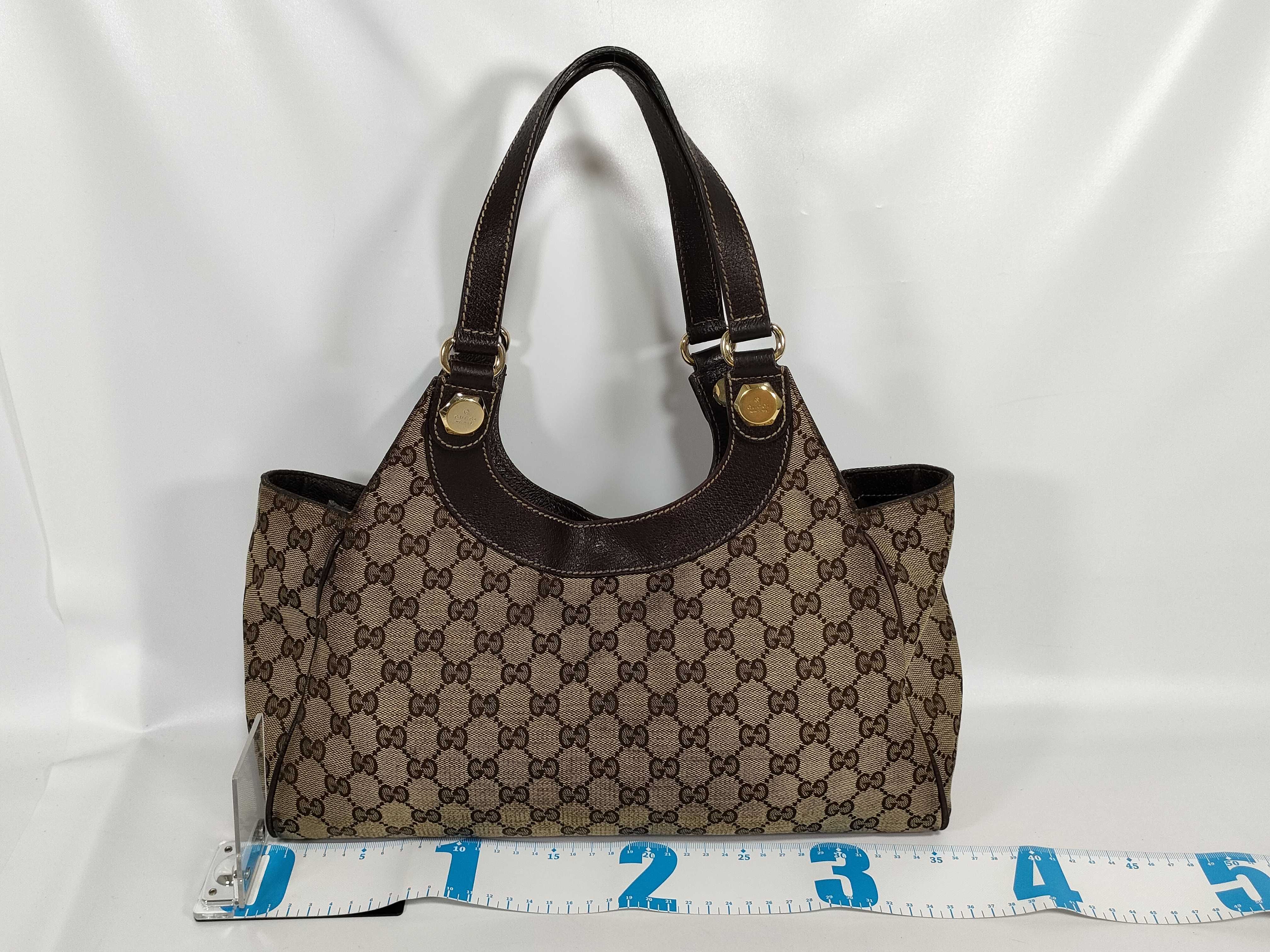 GG Canvas Shoulder Bag — view 2