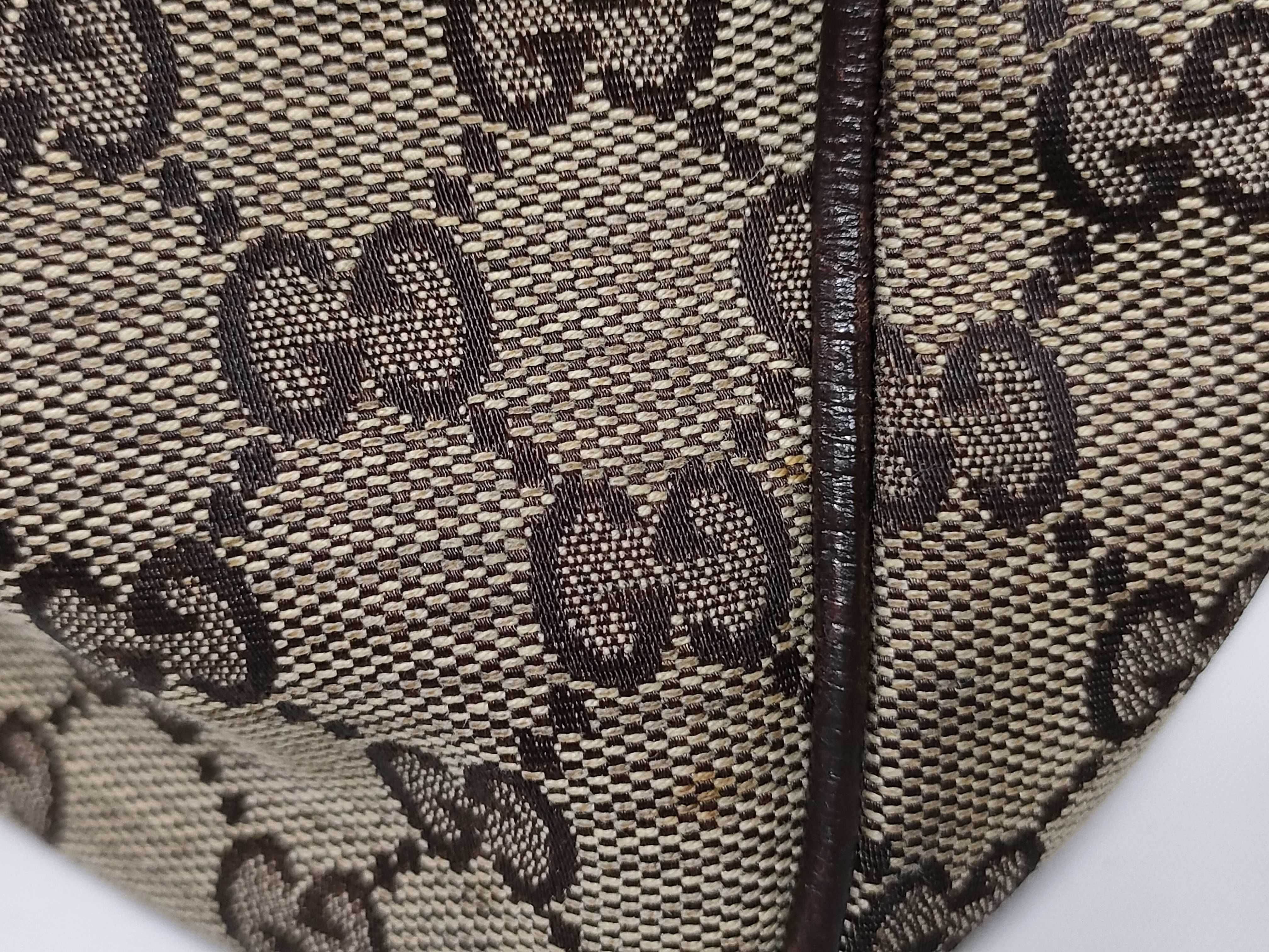 GG Canvas Shoulder Bag — view 12