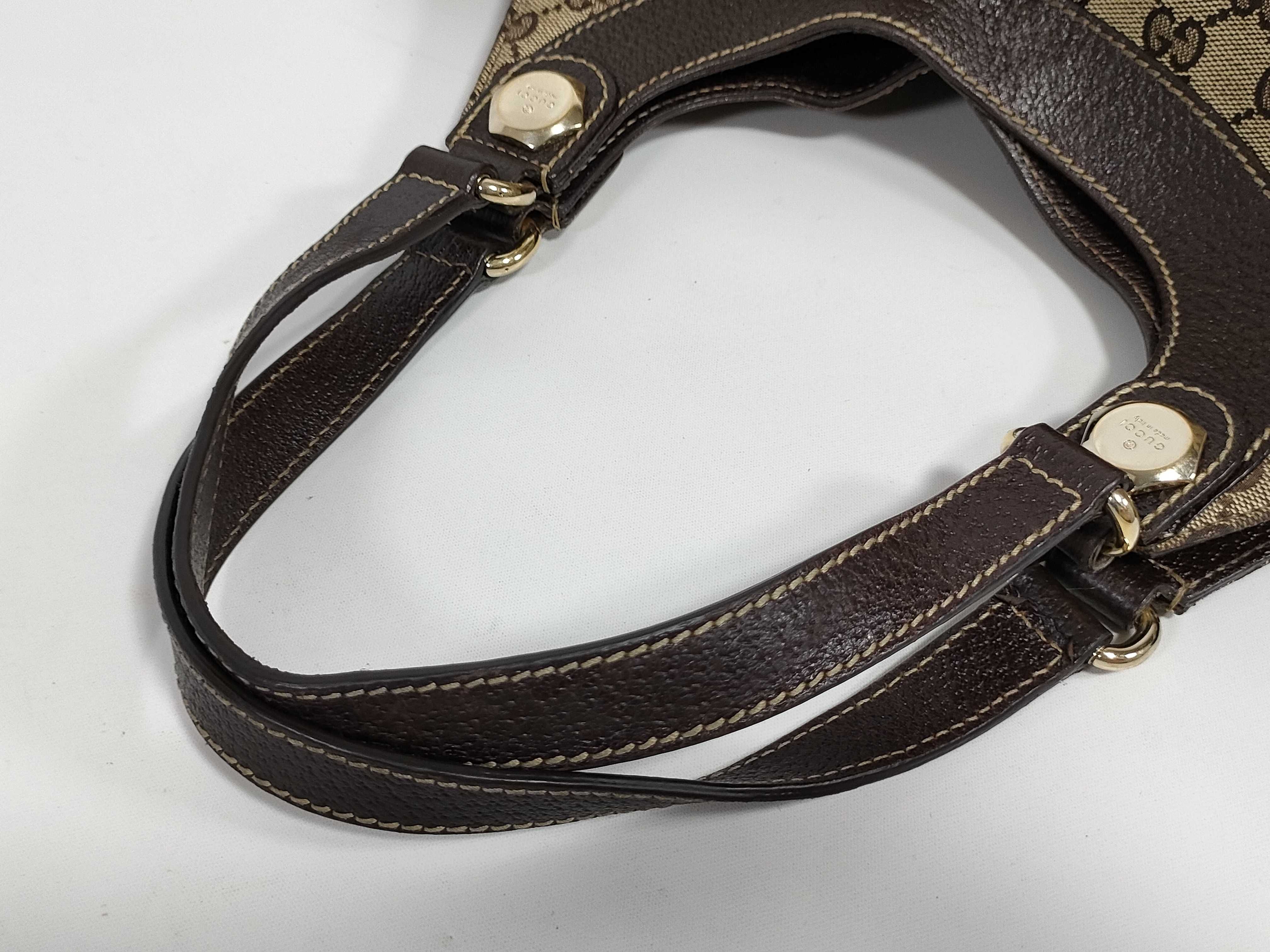GG Canvas Shoulder Bag — view 3