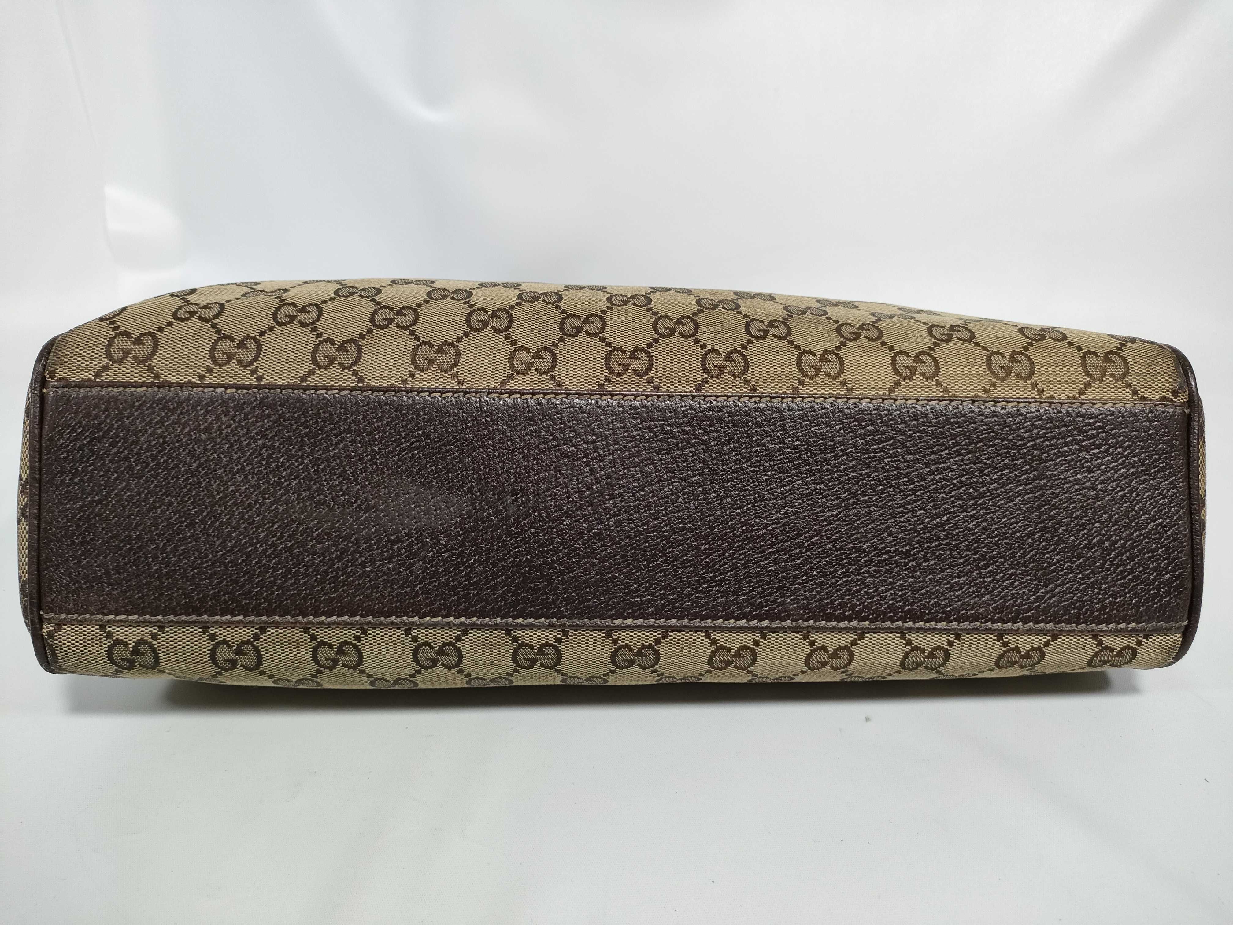 GG Canvas Shoulder Bag — view 7