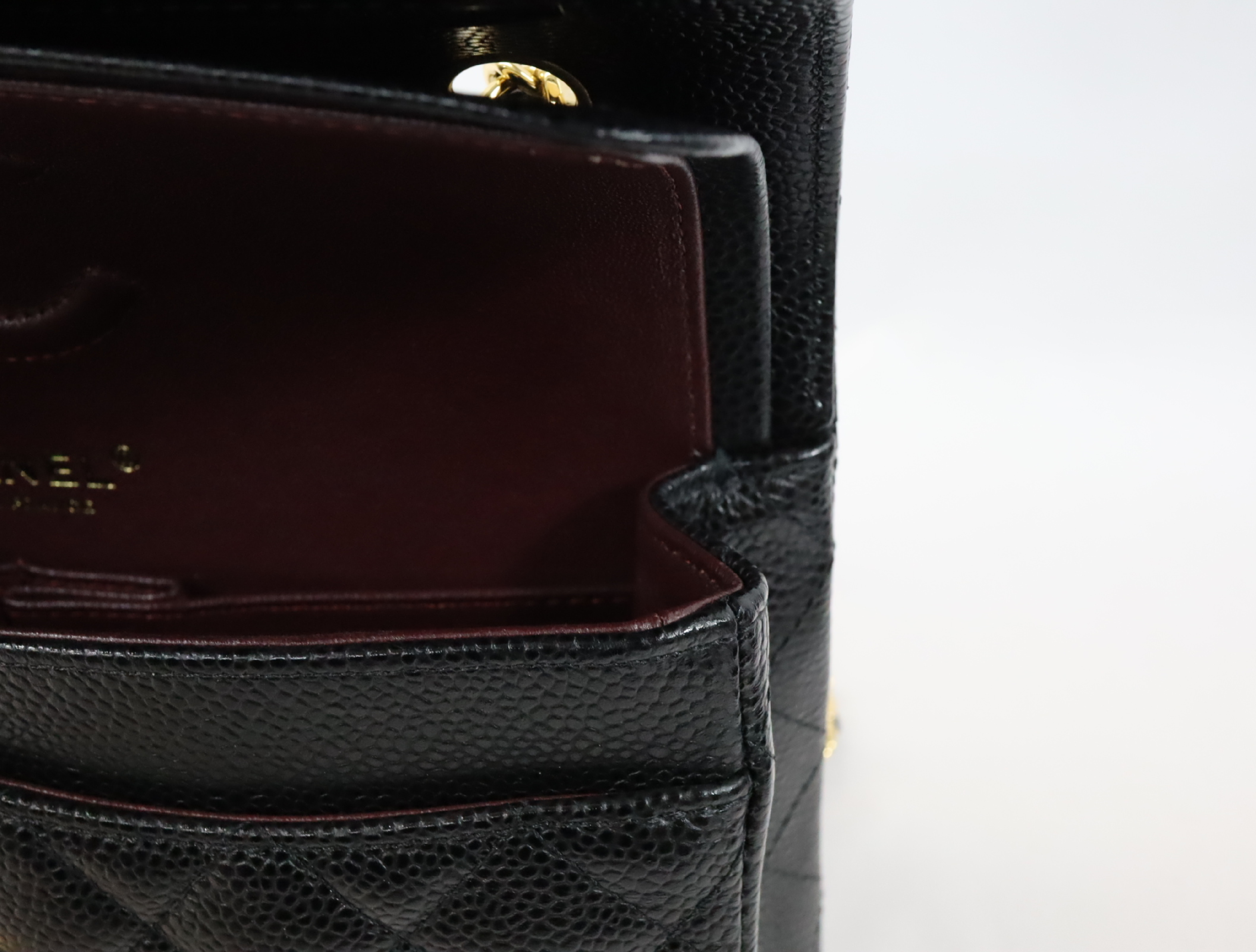 Matelassé 23 Caviar Skin Double Flap Black Random Plate Gold Hardware A01113? Shoulder Bag — view 15
