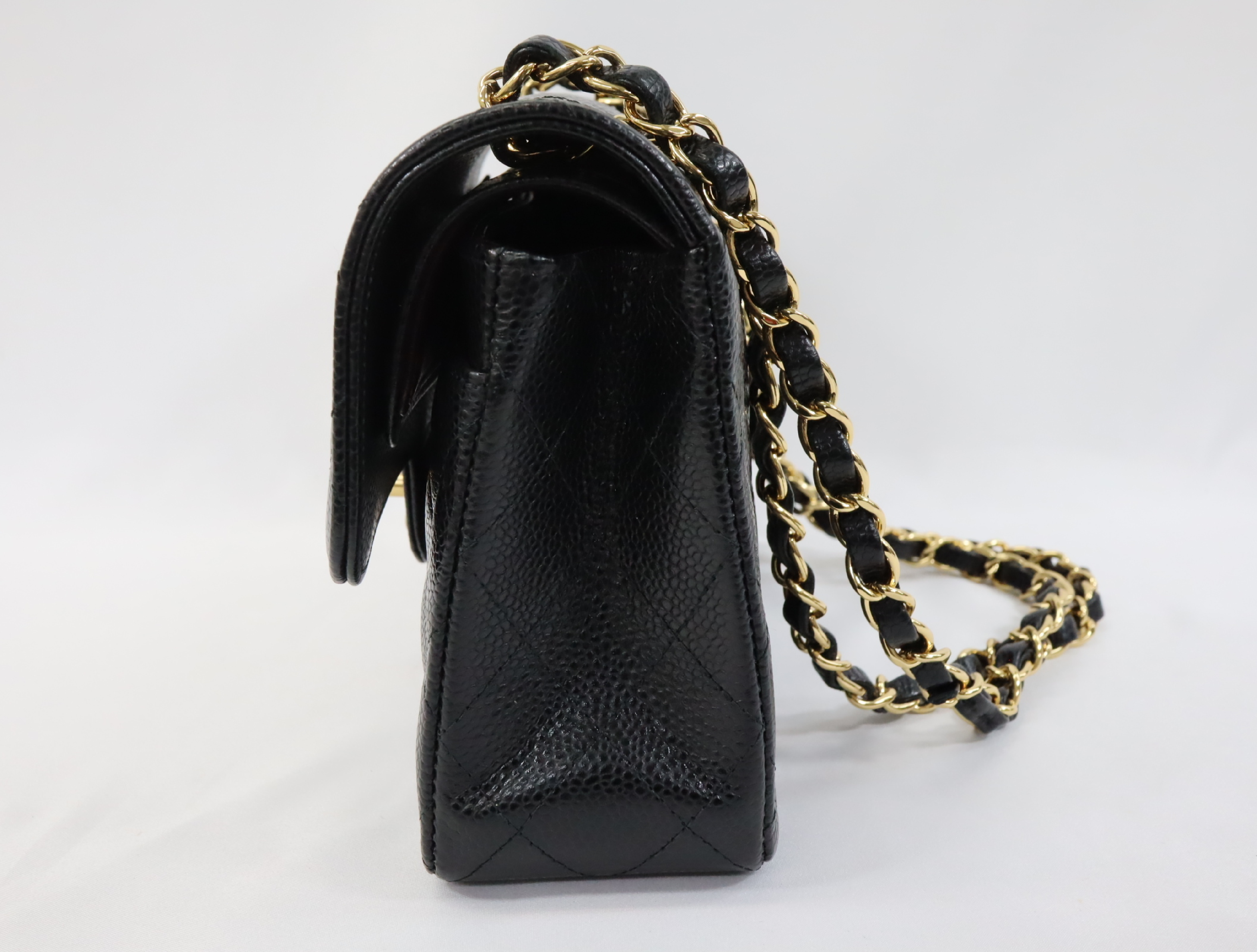 Matelassé 23 Caviar Skin Double Flap Black Random Plate Gold Hardware A01113? Shoulder Bag — view 5