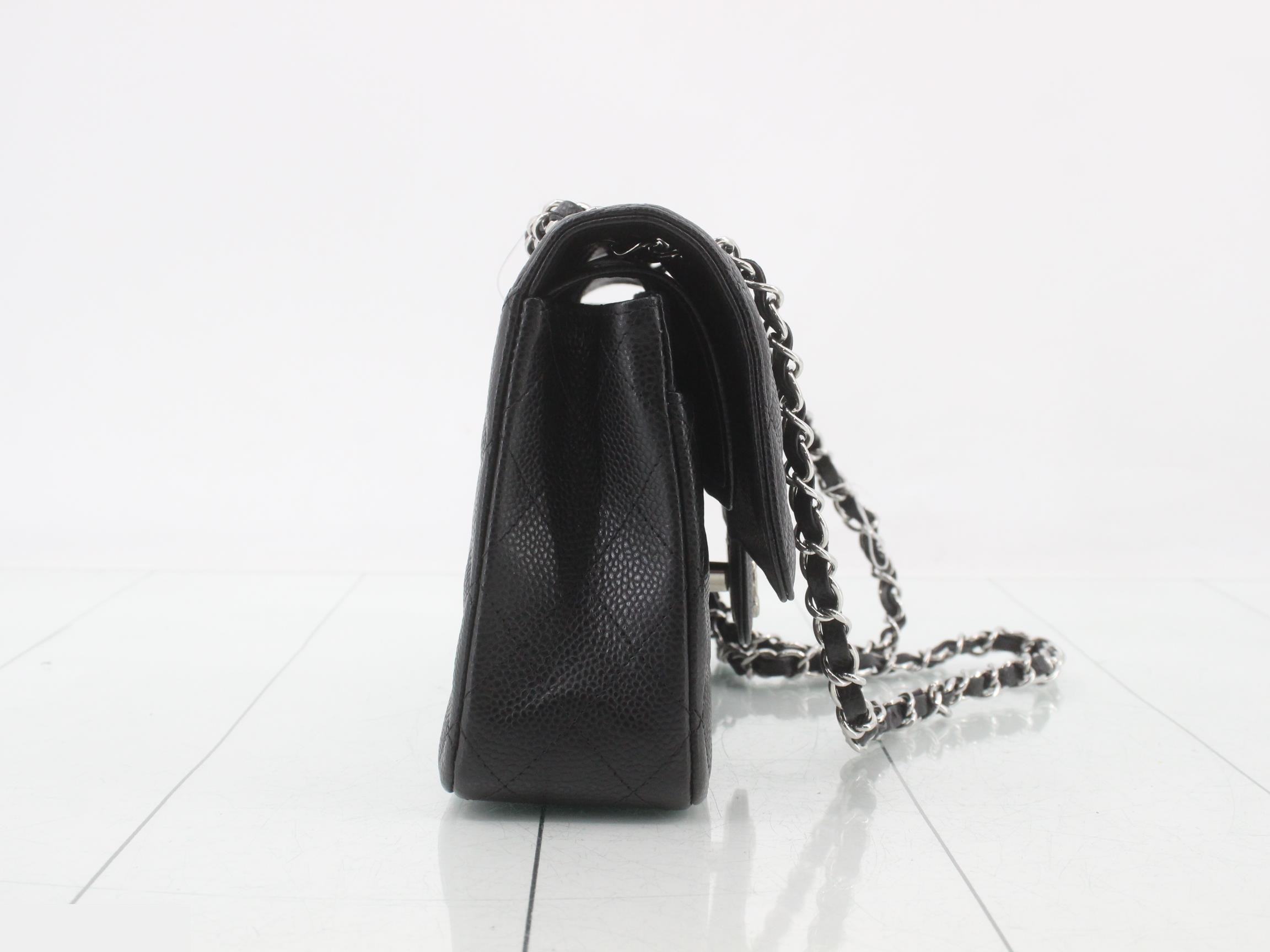 Caviar Matelassé 25 Shoulder Bag, Black — view 4