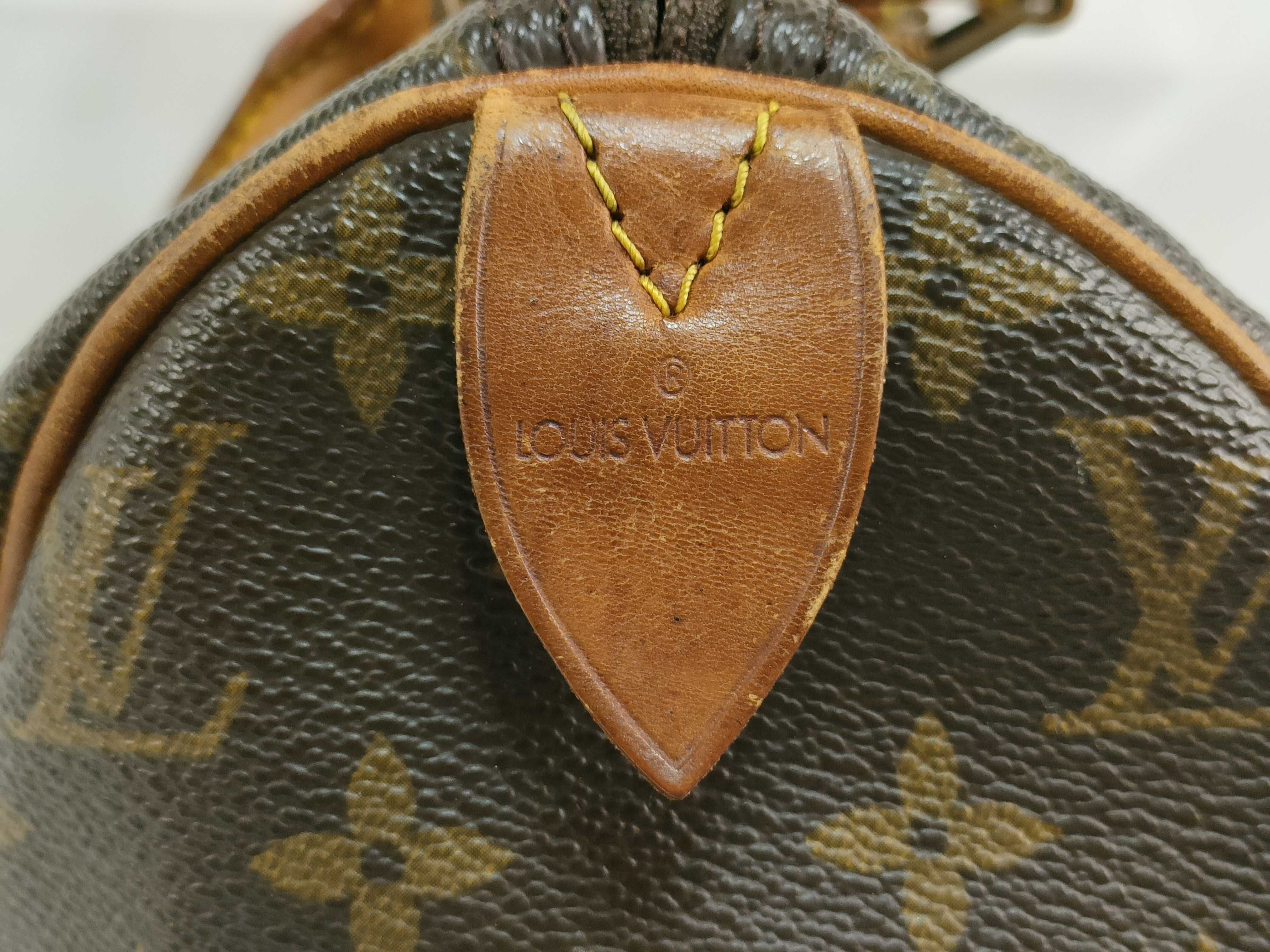 Monogram Louis Vuitton Speedy 30 Handbag — view 12