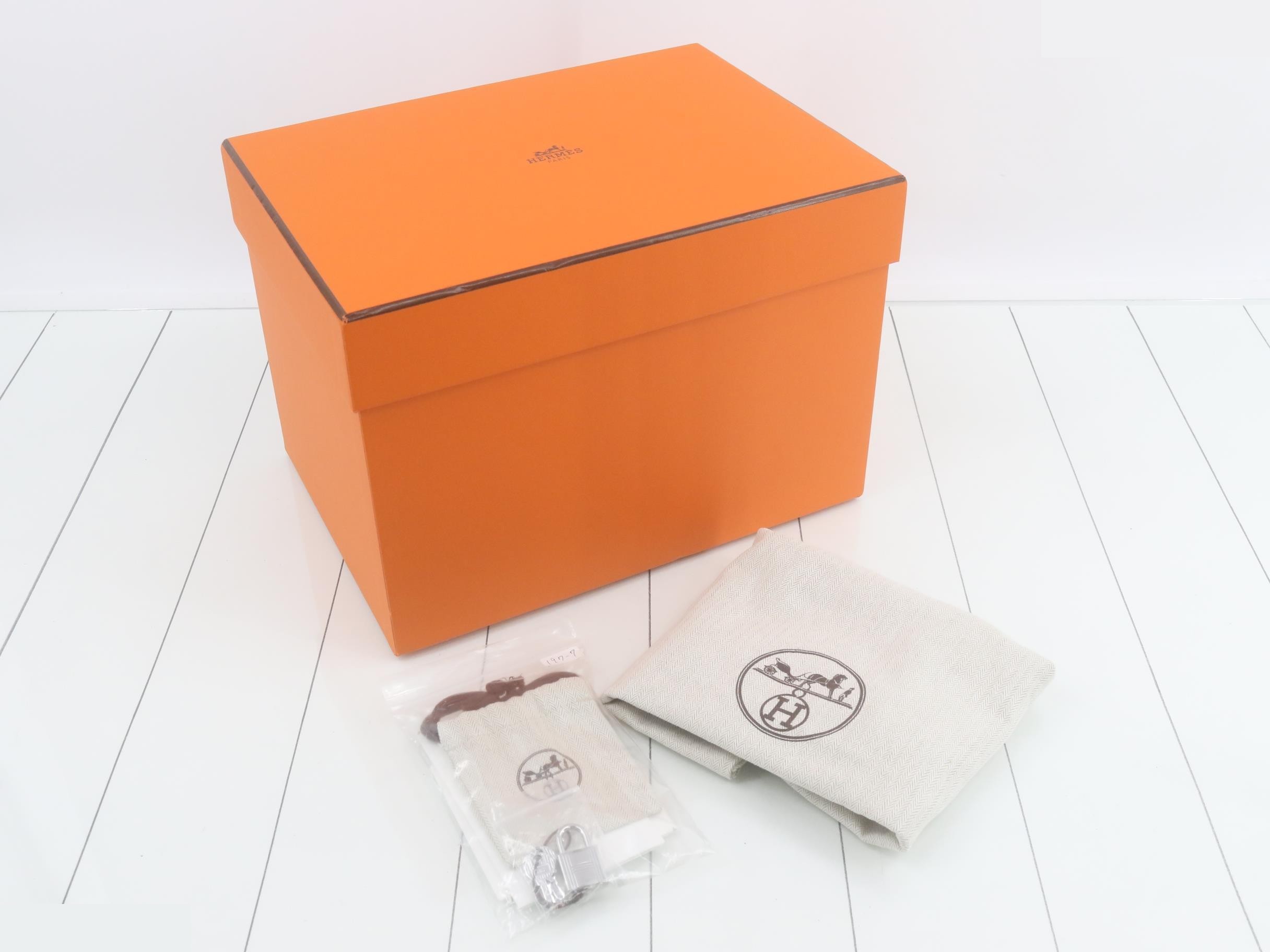 Picotin Lock PM handbag K — view 7